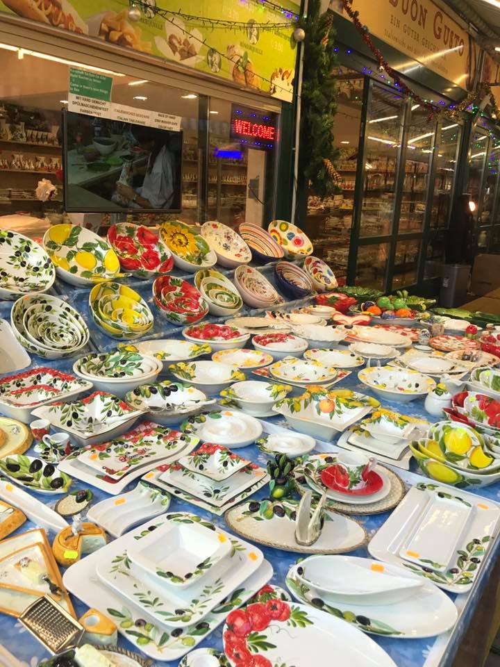 Italienisches Geschirr MO-SA 9:00-18:30 Uhr Naschmarkt 613 Wien 1060