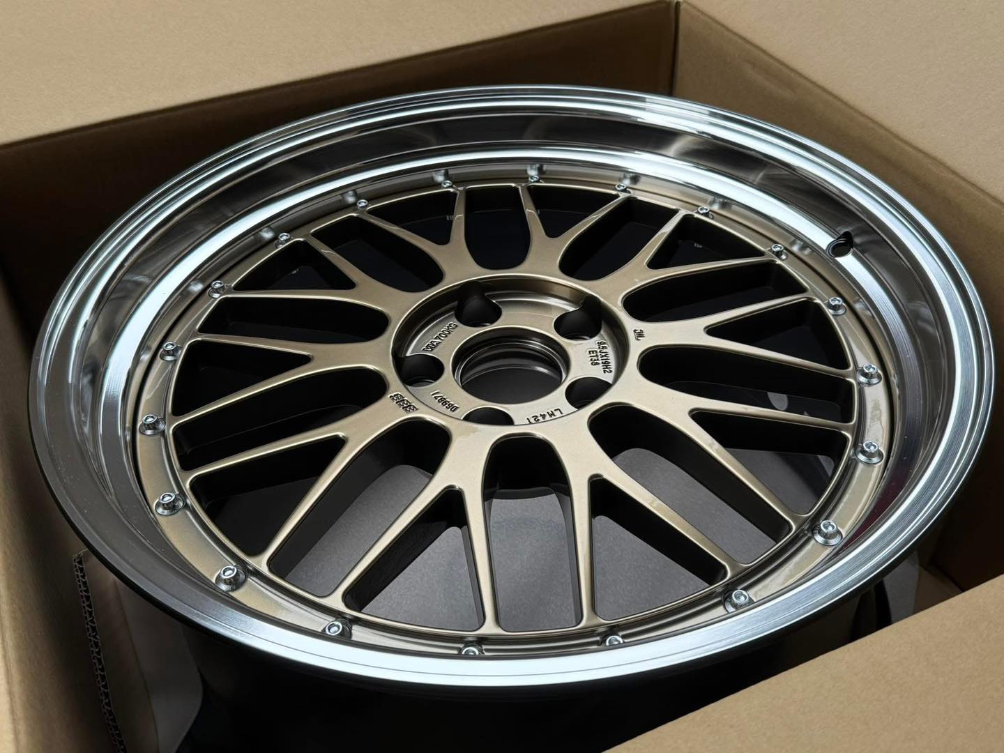 日本原裝BBS LM 30週年限定色絕版品 For G20/G21、G30/G31 19-20吋現貨 