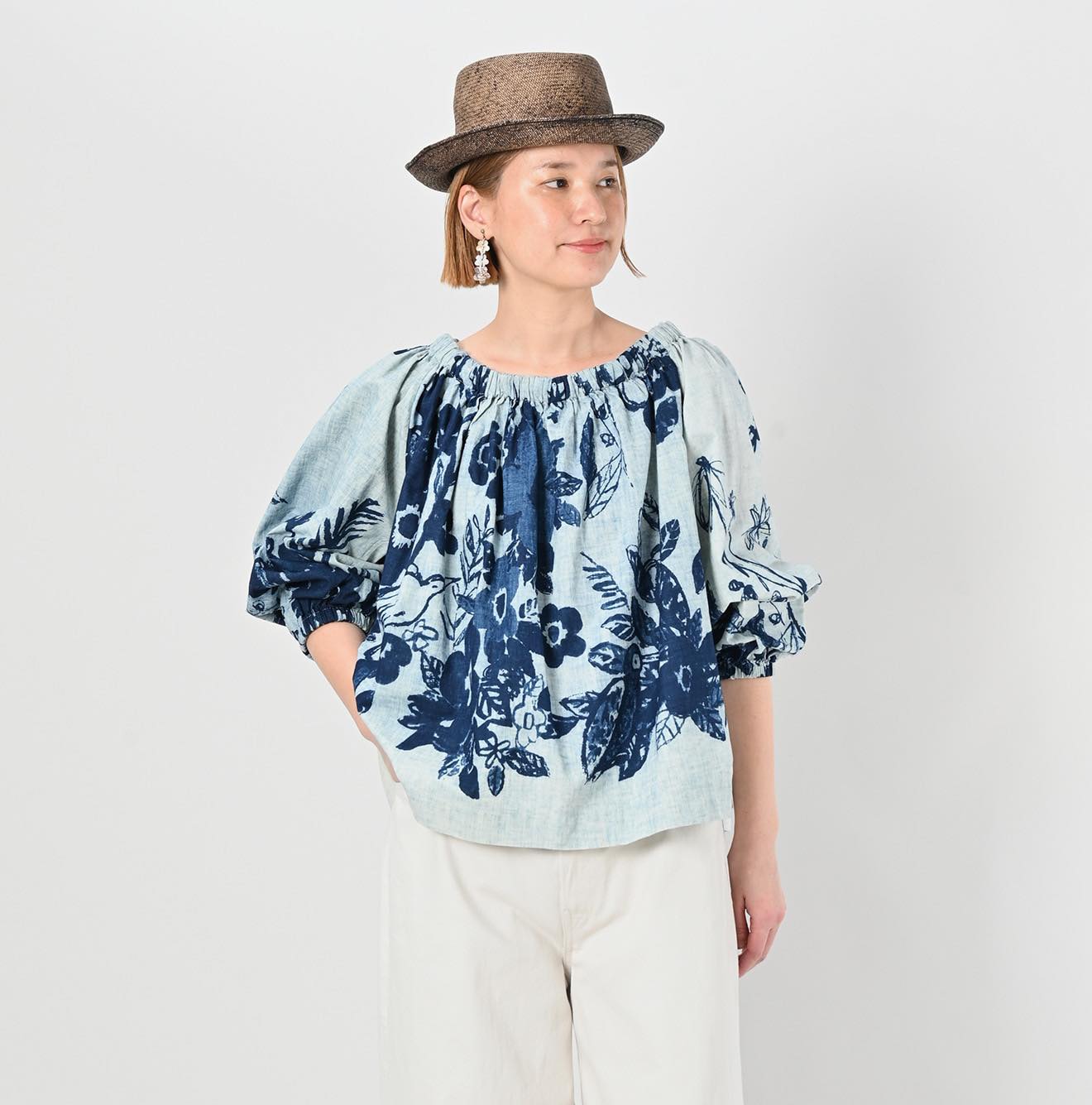 45R Anemone Bird Print Shirring Blouse (Indigo) ?預計到貨日期 