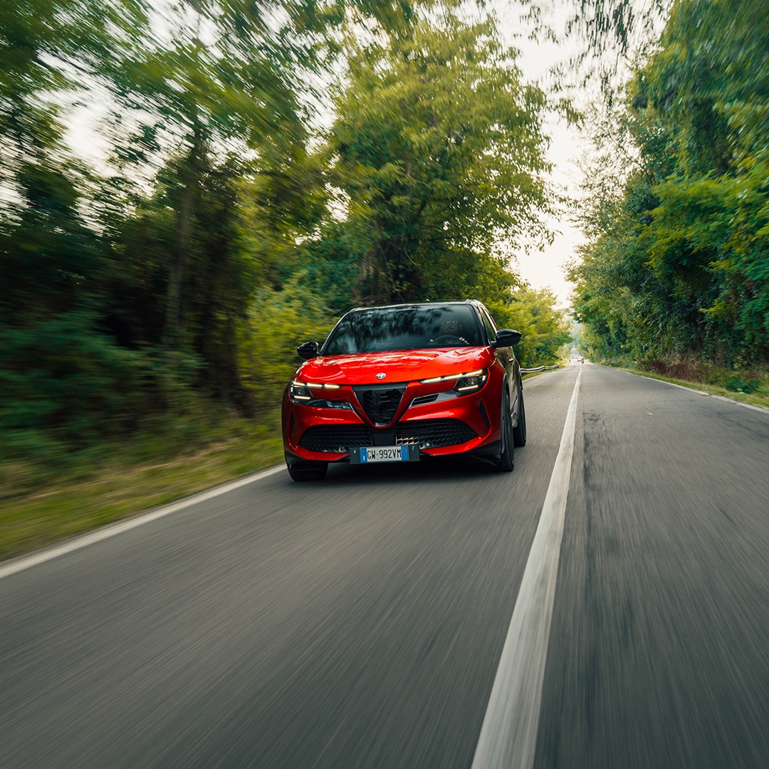 ALFA ROMEO - A real legend turns 90: this is Quadrifoglio Verde. Find ...