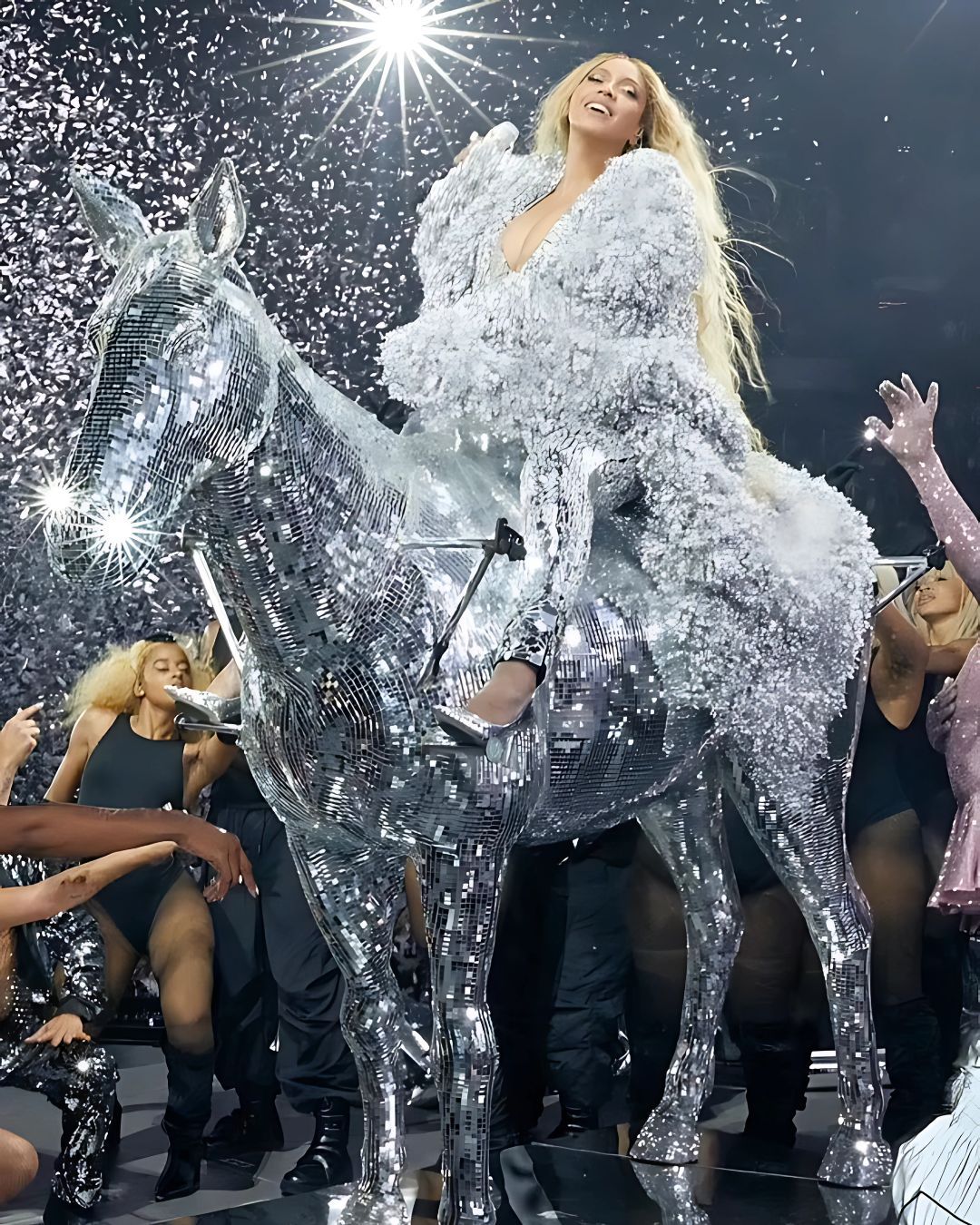 Leeds - 🎤 FUN FACT: Did you know Beyoncé’s team set up her stage right ...