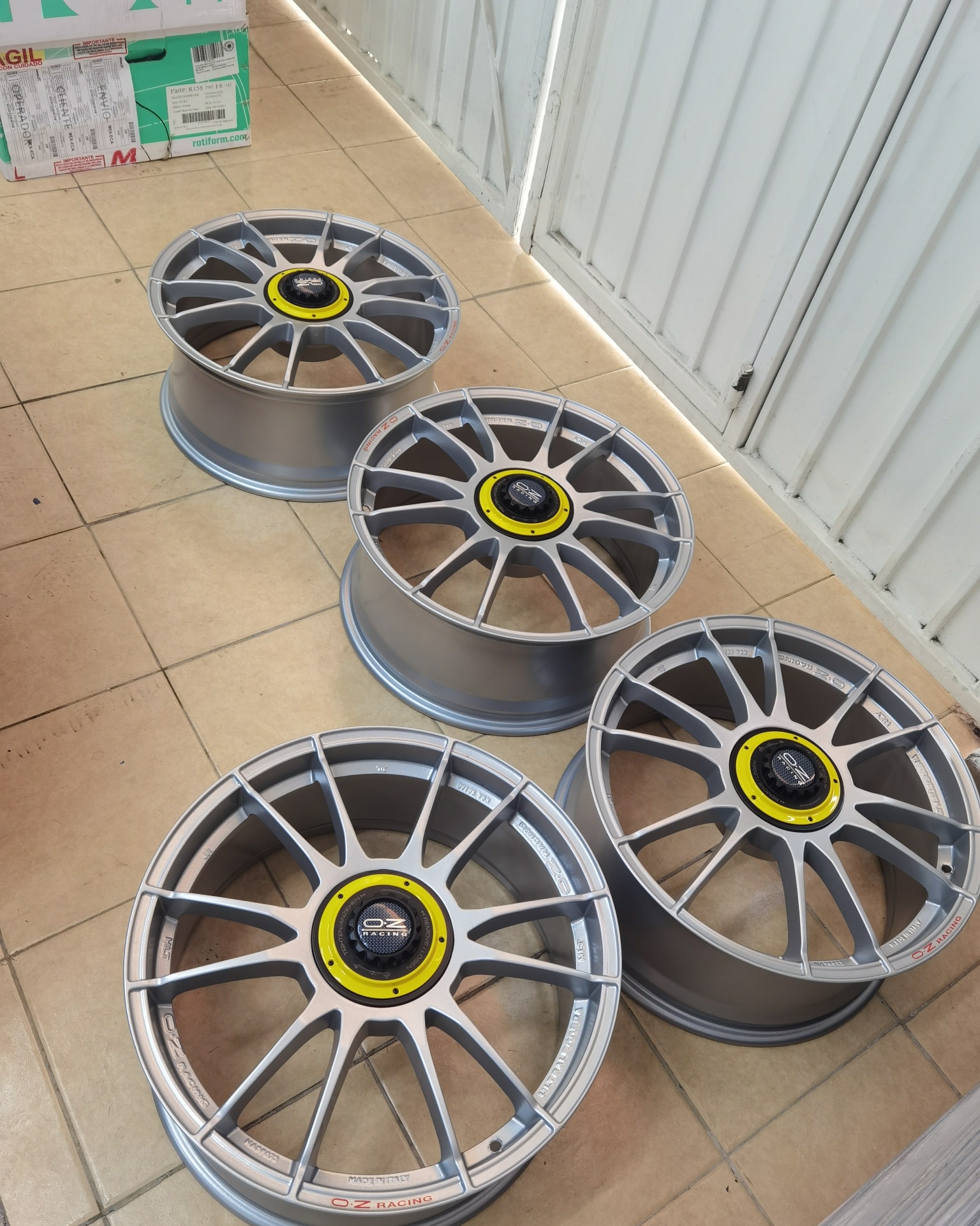 SET DE RINES EN VENTA OZ... - Wheels & Fitment Society | Facebook
