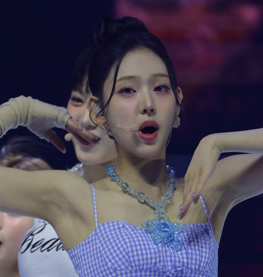 250821 Liz 리즈 1551 pics Full album on my web 리즈 데이터 📸 #Liz