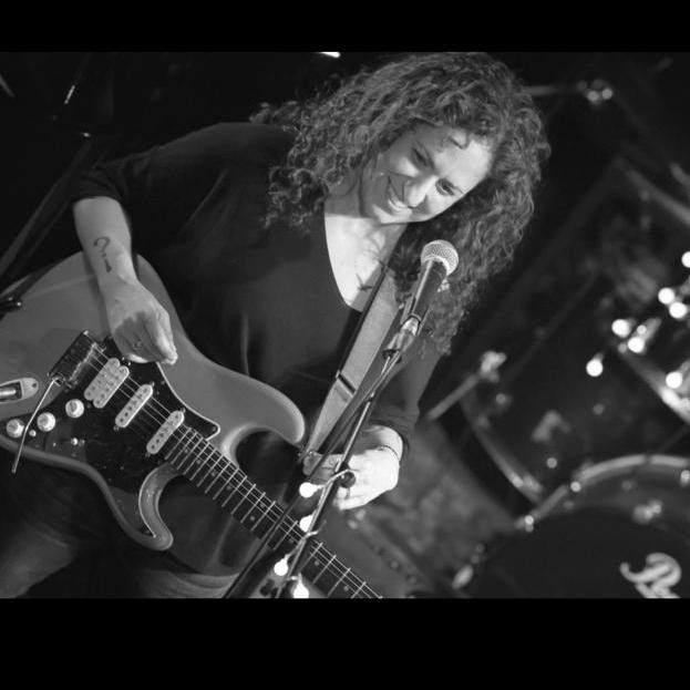 Shelly Tal