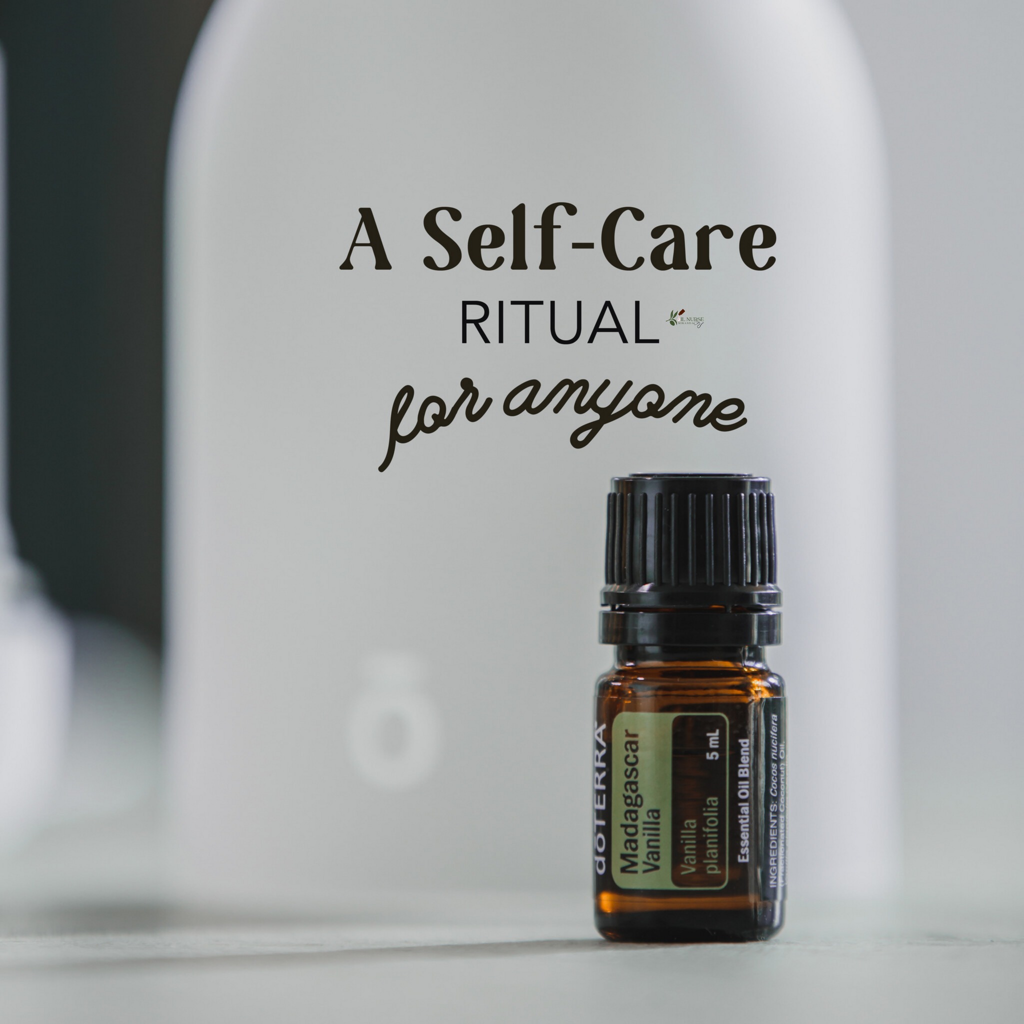 Who else is obsessed with our Madagascar Vanilla essential oil