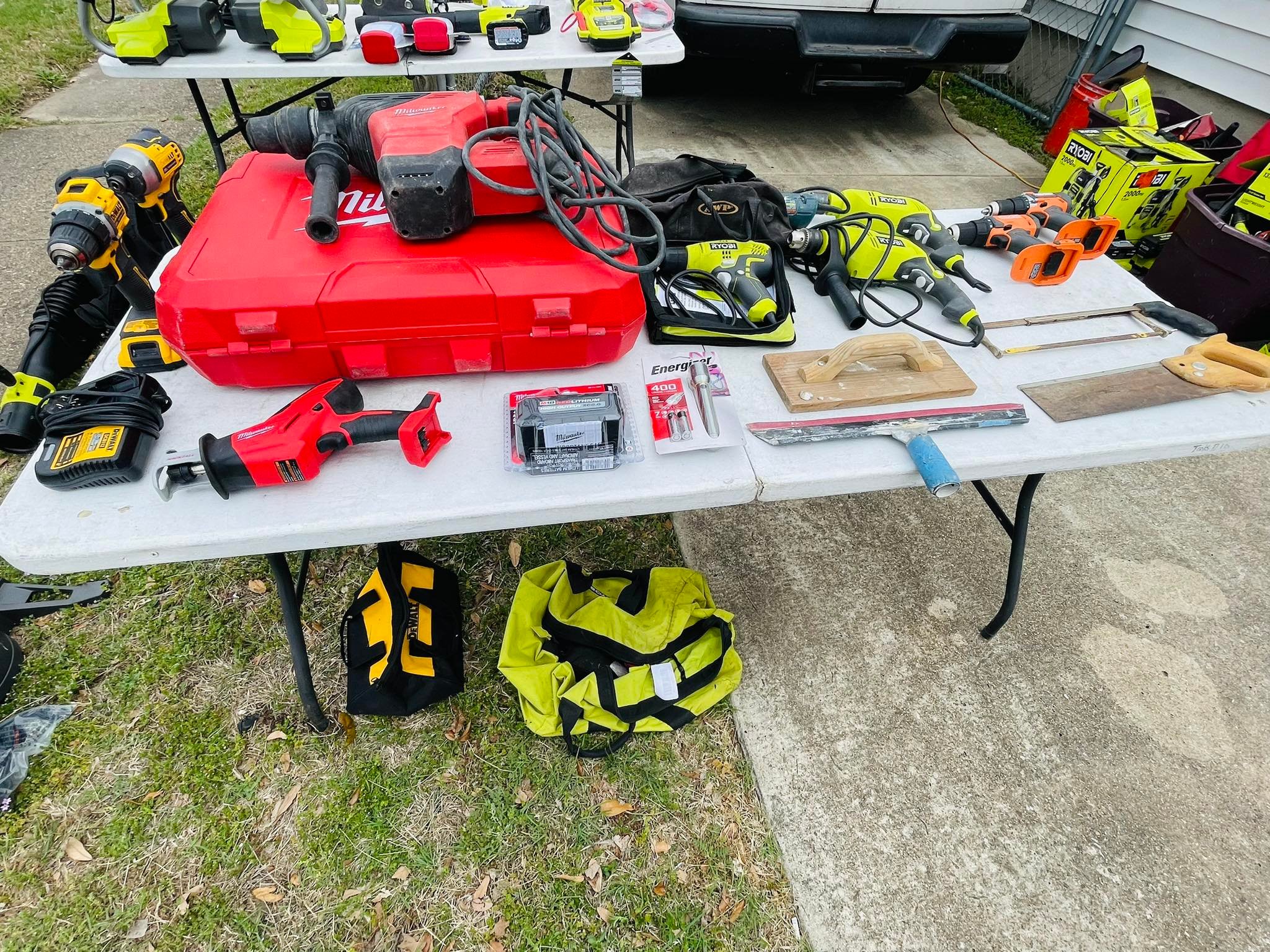 Tools R' Us | Dallas TX