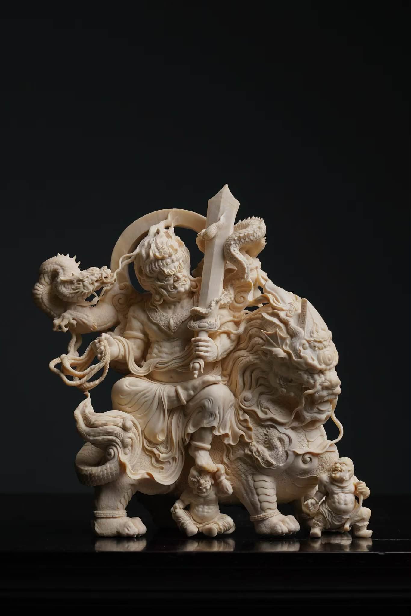 不动尊·菩萨猛犸象牙：大师全手工雕刻尺寸：16×8×20cm 重：1300g