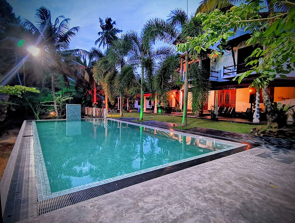 වෙල අද්දර Villa & Family Restaurant | Matara