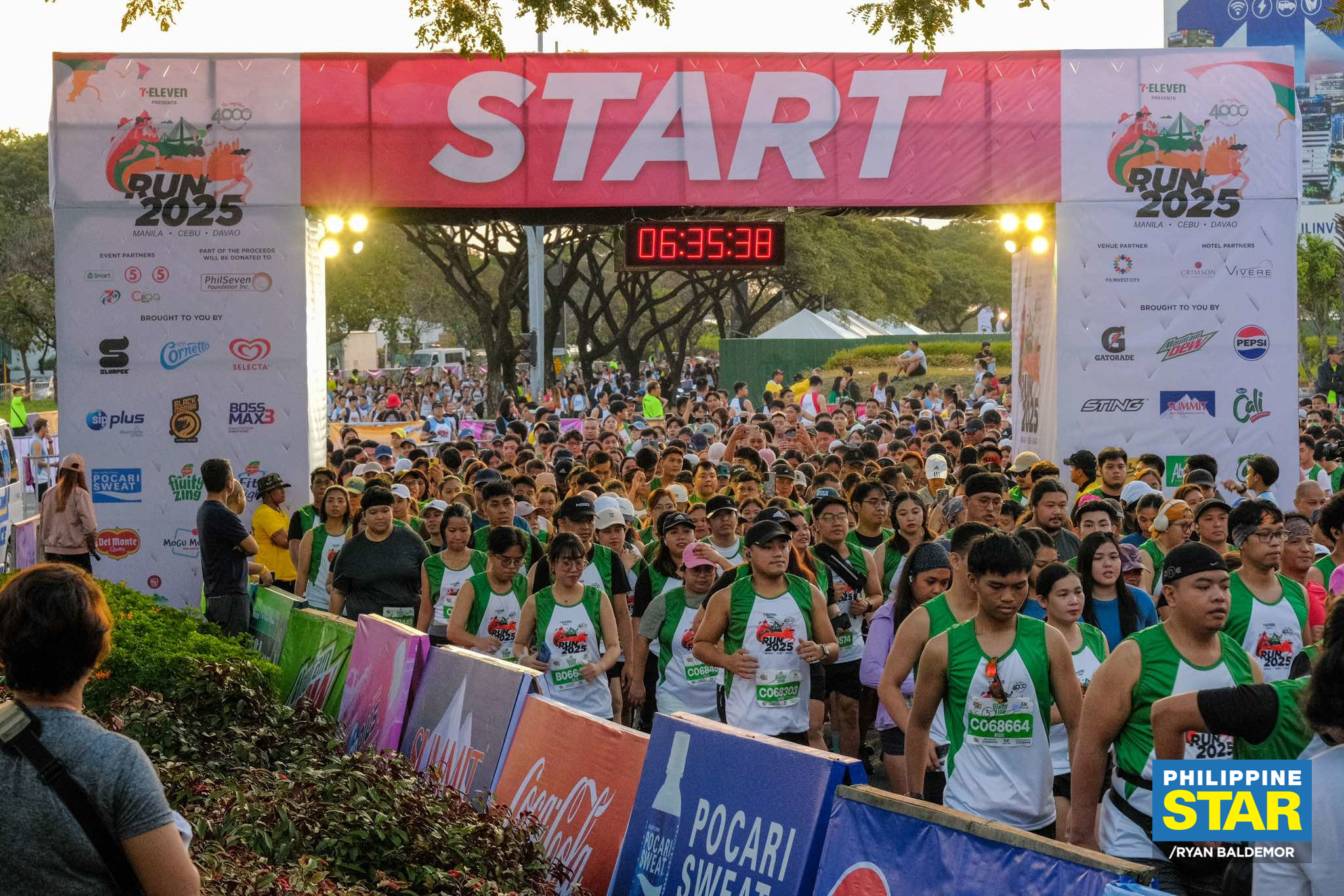 Philippine Star - Thousands of runners participate in the 7-Eleven Run ...