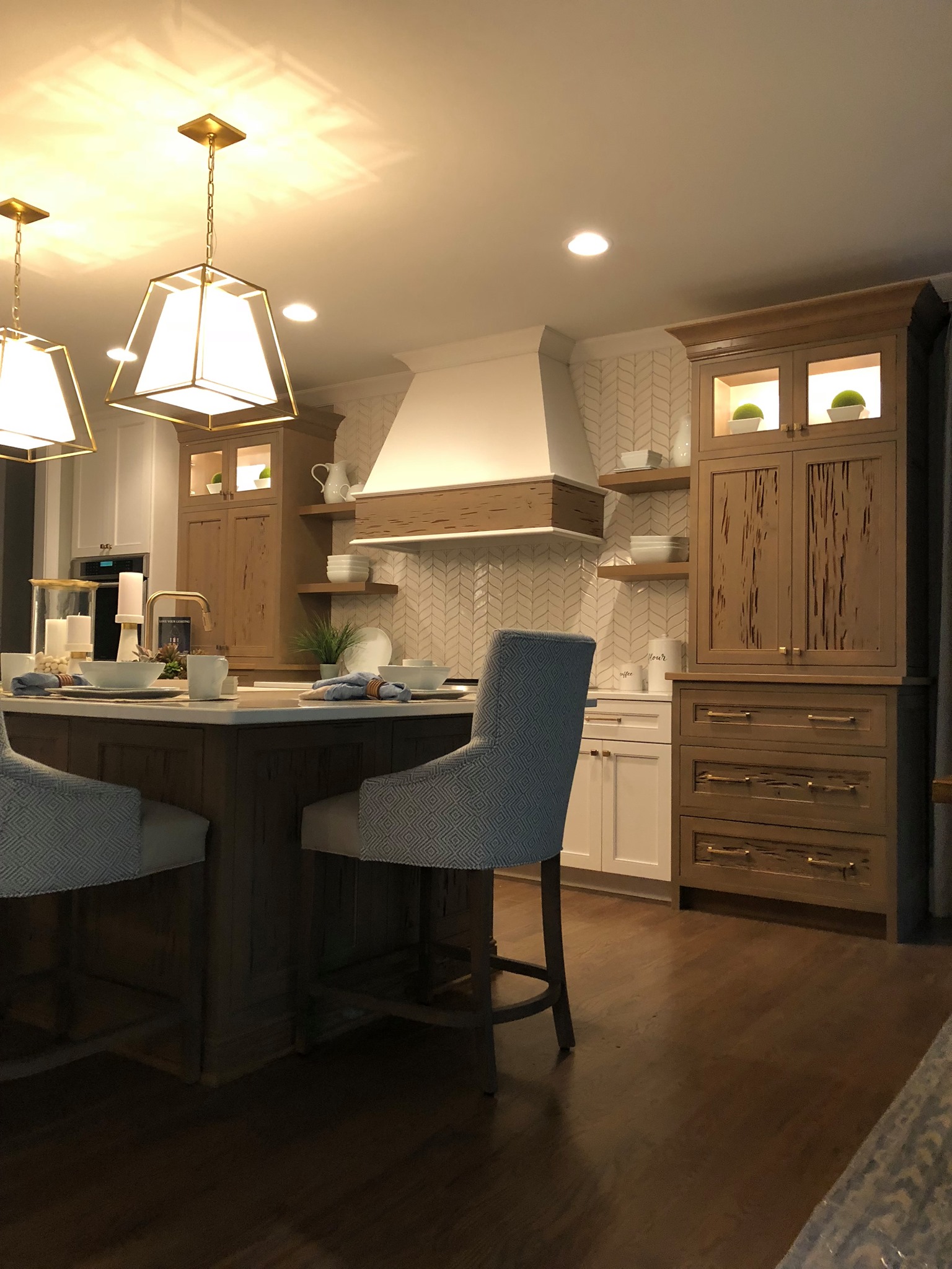 On Pointe Custom Cabinetry & Design | Mason OH