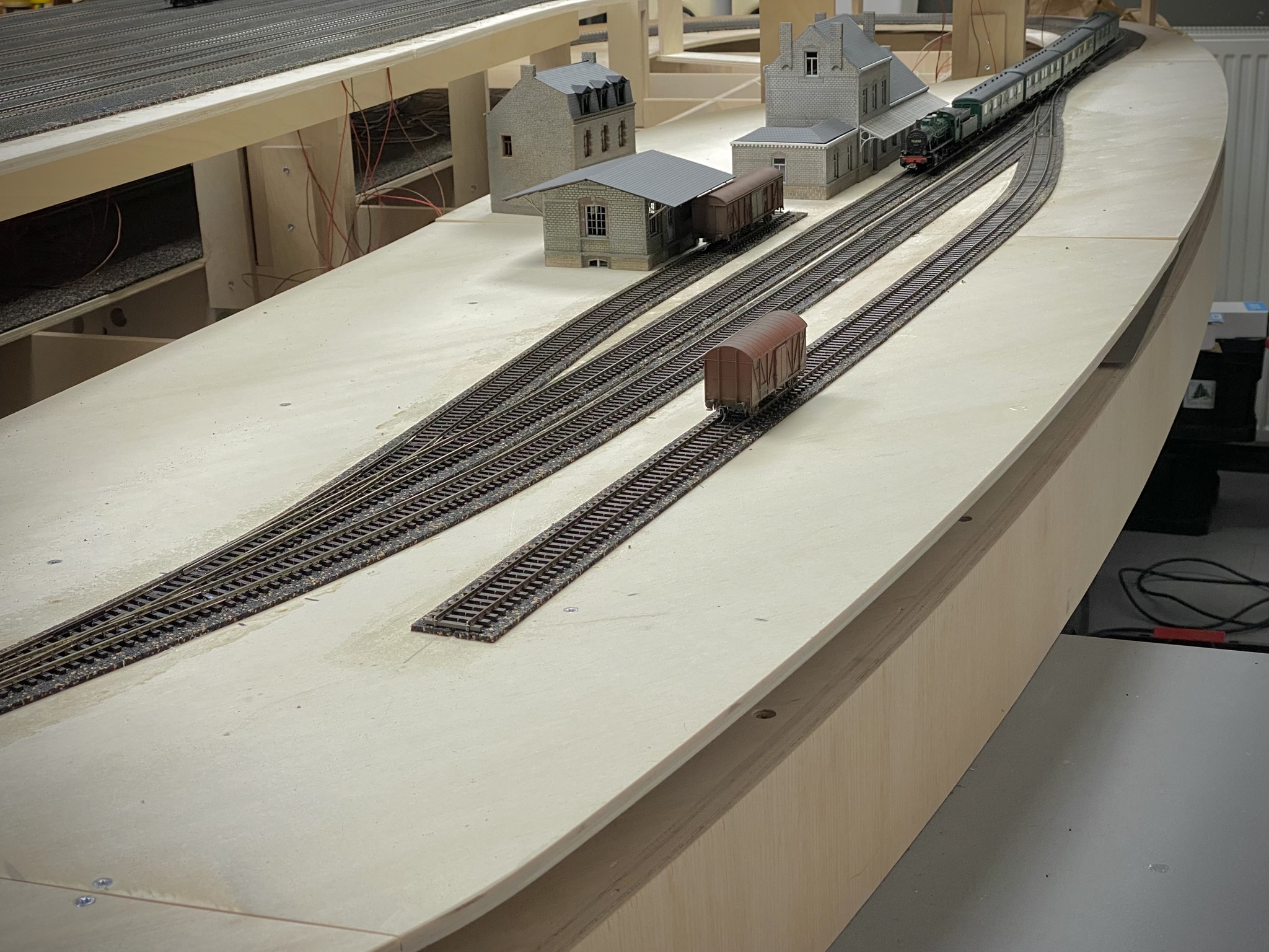 Kadee 341 HO Code 70/100 Track Gauge