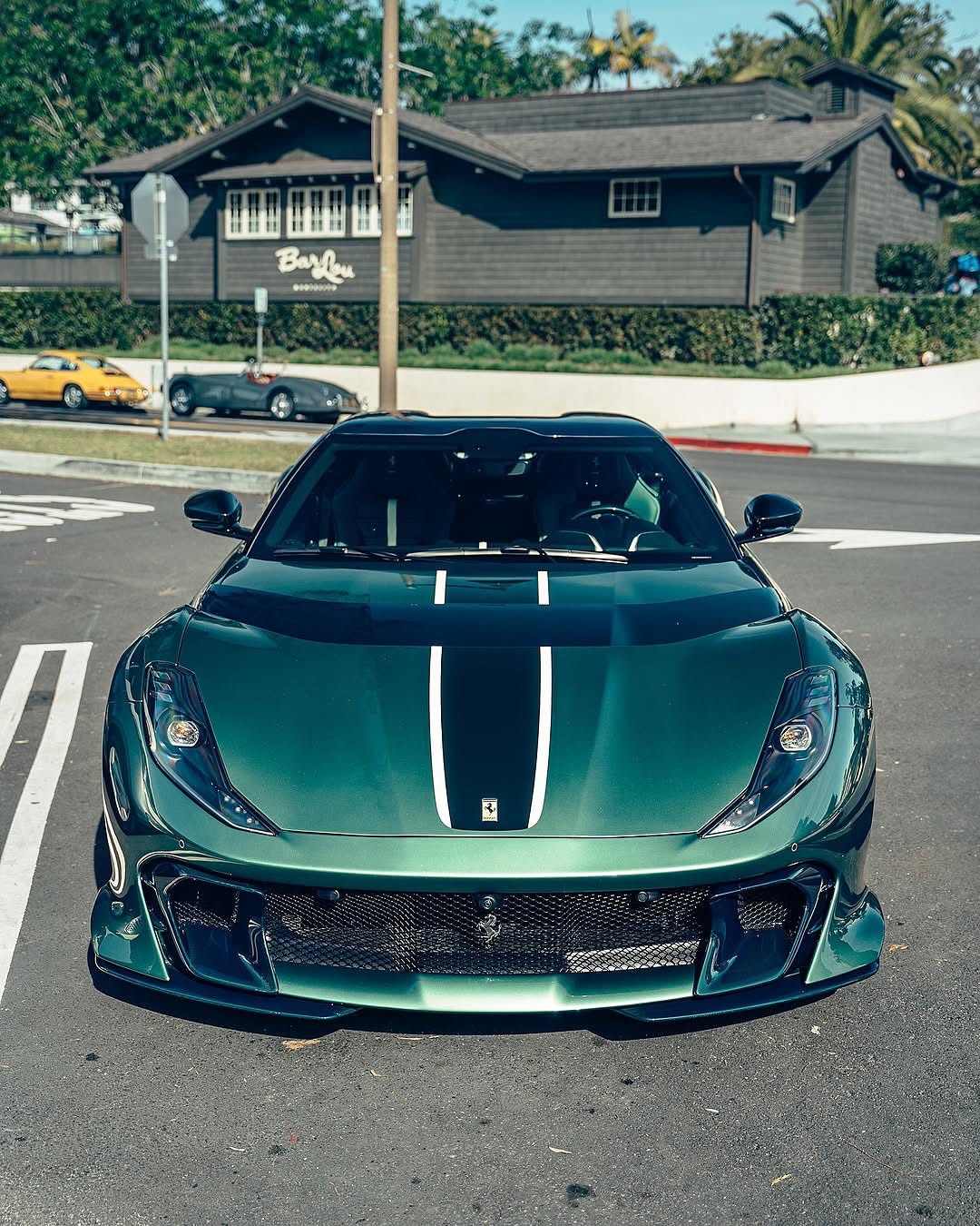 812 Competizione Aperta goes hard in green! 📸; @popz.s