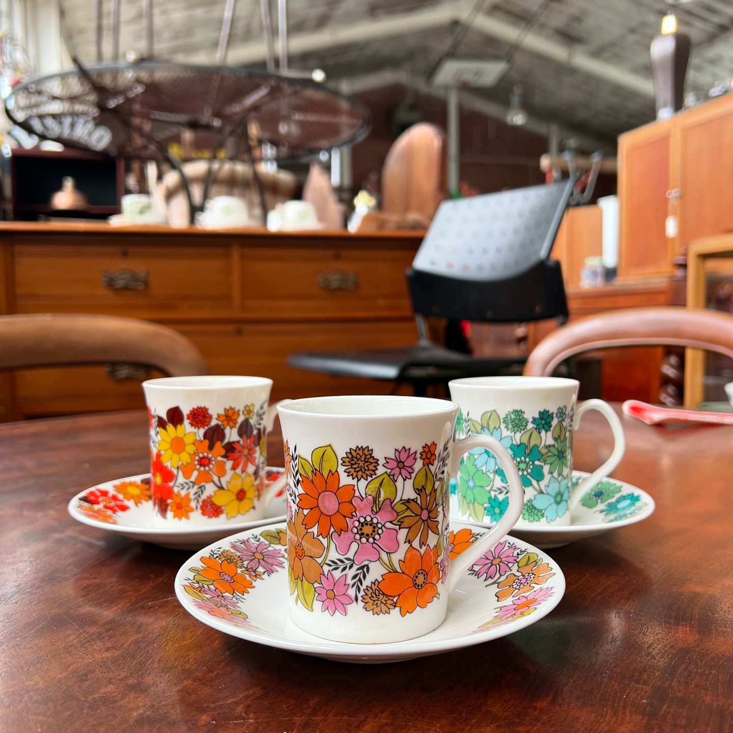 Cute Retro Elizabethan Portobello Cup & Saucers 🌺 $18 each