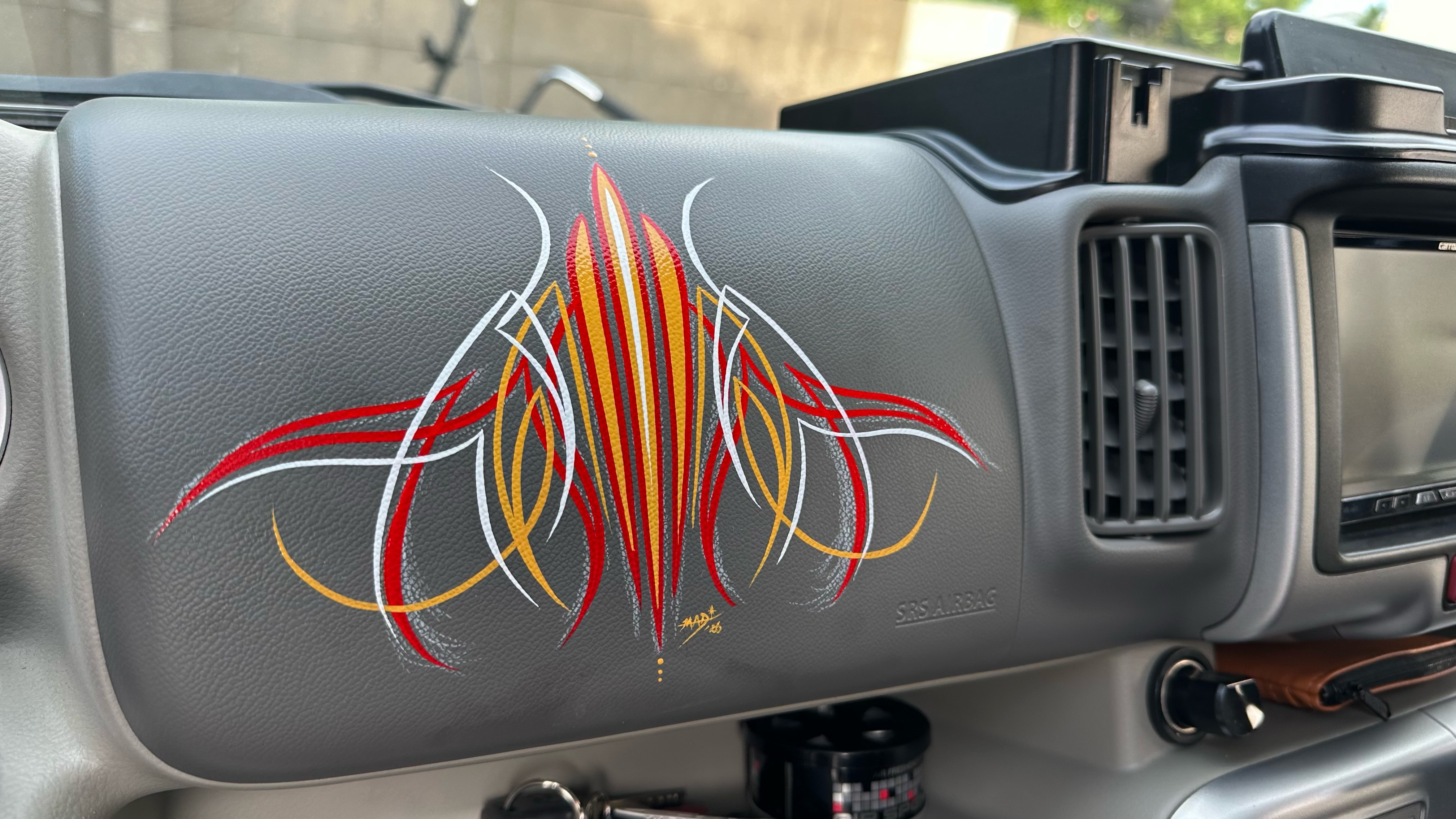mad_pinstriping_ (@mad.pinstriping) • Facebook