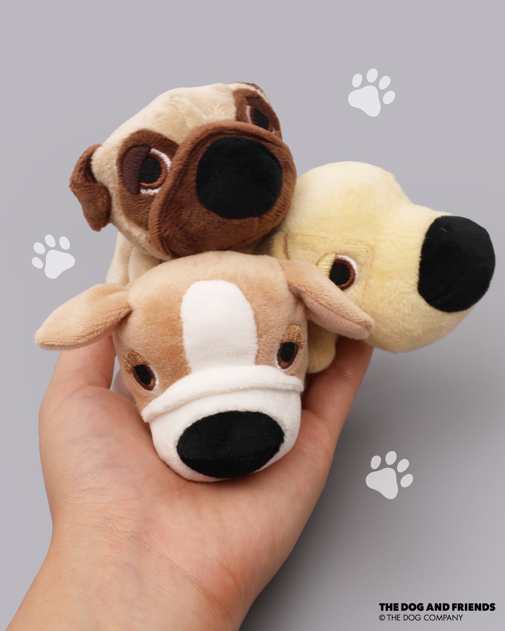 THE DOG AND FRIENDSの手のひらサイズの ぬいぐるみマスコットが 小売