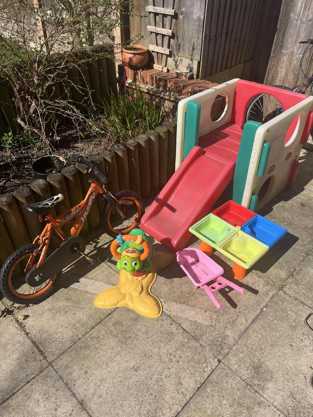 Spotted - Items available for free from no. 7 Clements Close Puckeridge ...