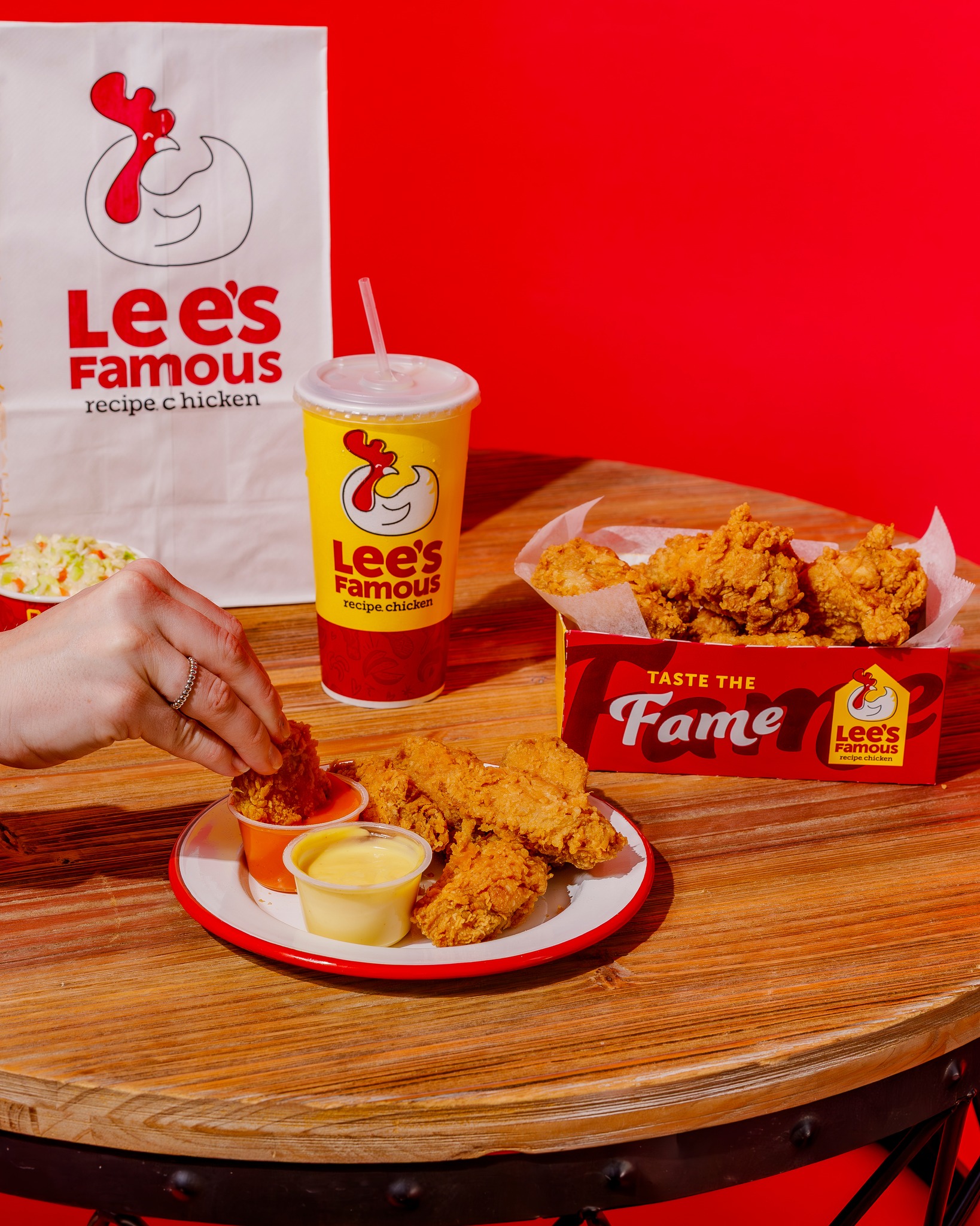 Lee's Famous Recipe Chicken - He's telling the Tea-ruth. 😂 #SweetTea #