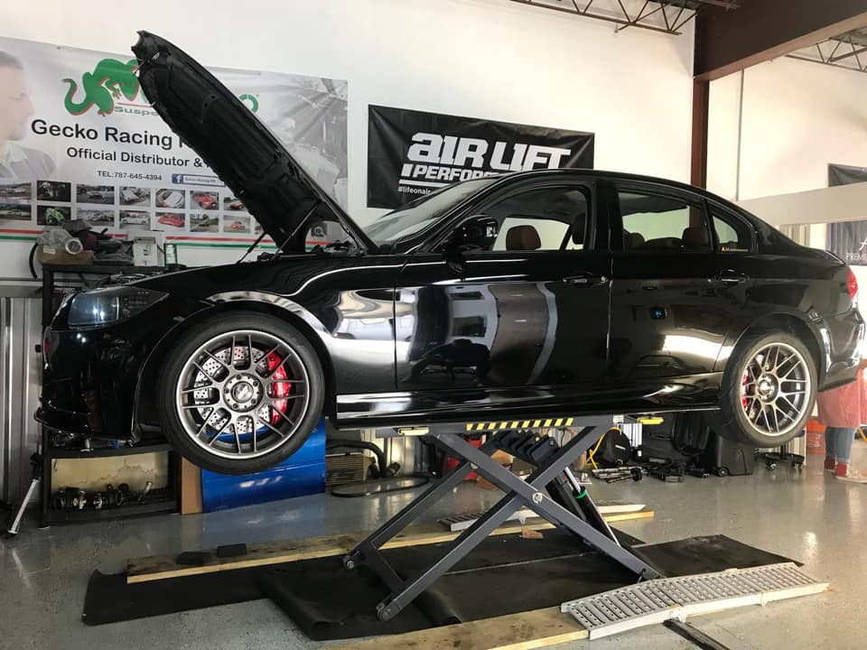 BMW 335i Inspeccion Multipuntos... - First Class Motorsport | Facebook