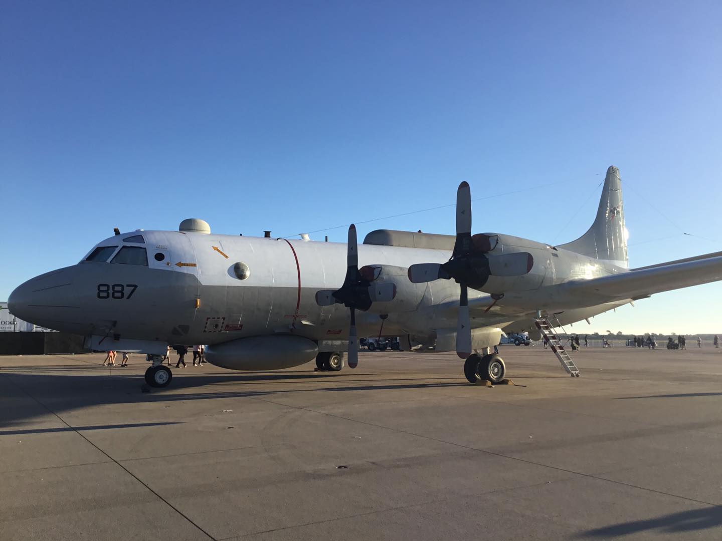 Scott Manning photos and post. Grumman. E-2D Hawkeye 168077 from