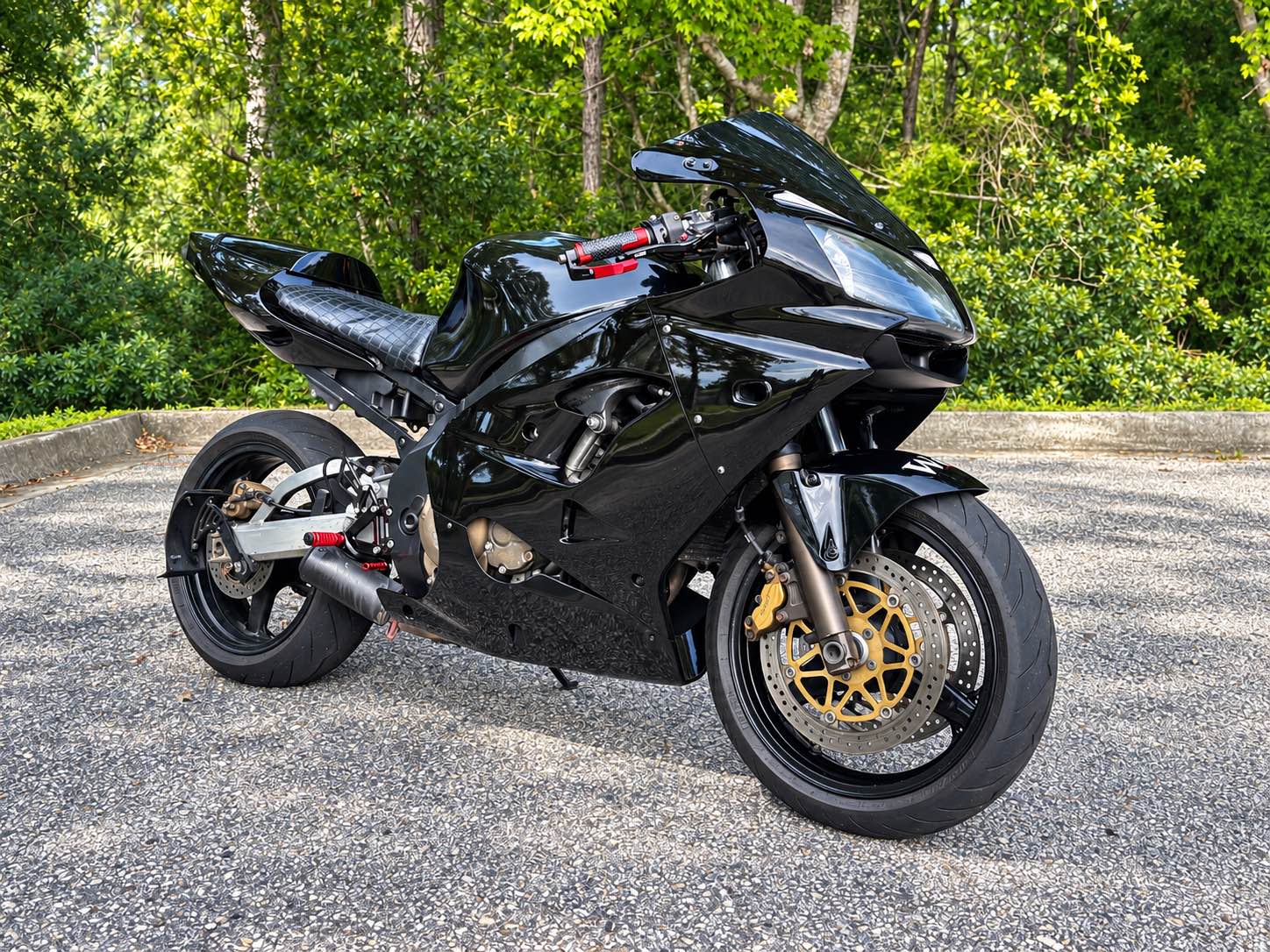 2003 Kawasaki ZX-9R – 17k original miles Runs and rides, engine is