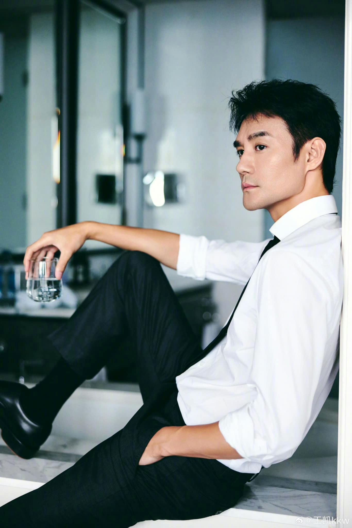 王凱kkw台灣影迷會 - 王凱kkw台灣影迷會 added a new photo.
