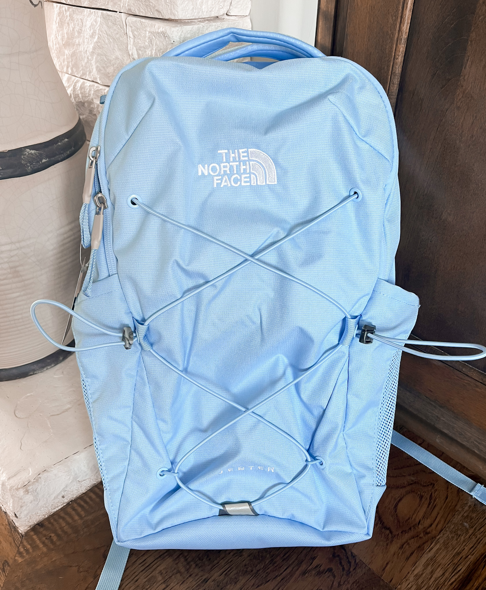 It's GO time! North Face Jester backpacks dropping on Amazon in such great colors! Snag them up for early bird school shopping! 🎒 ⬇️