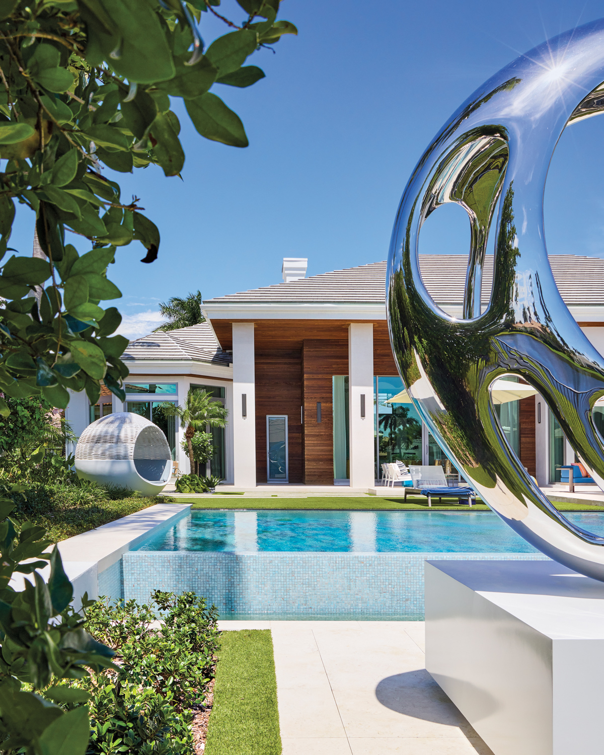 Luxe Interiors + Design