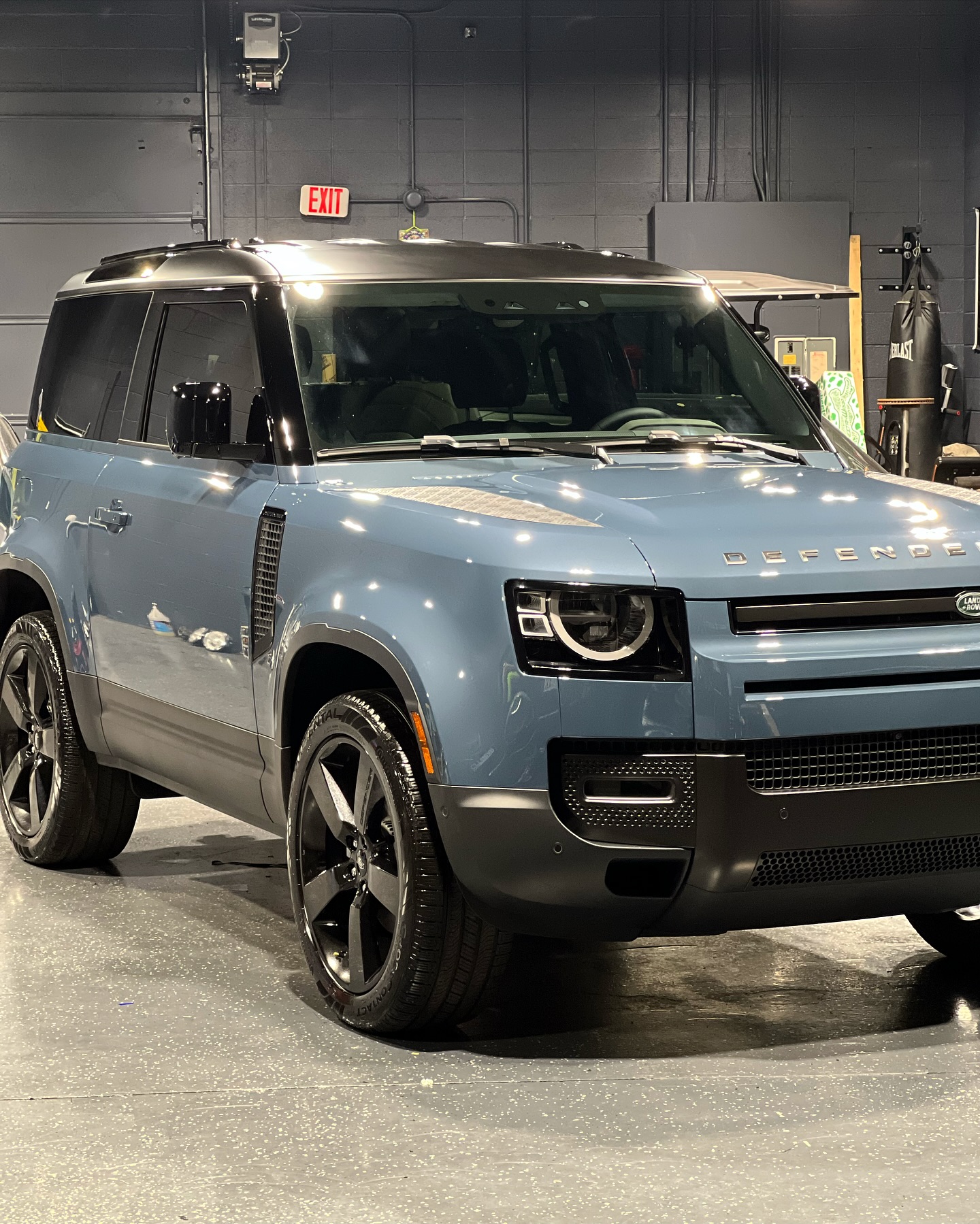 RANGE ROVER DEFENDER •Roof wrap... - Imperial wraps Indy