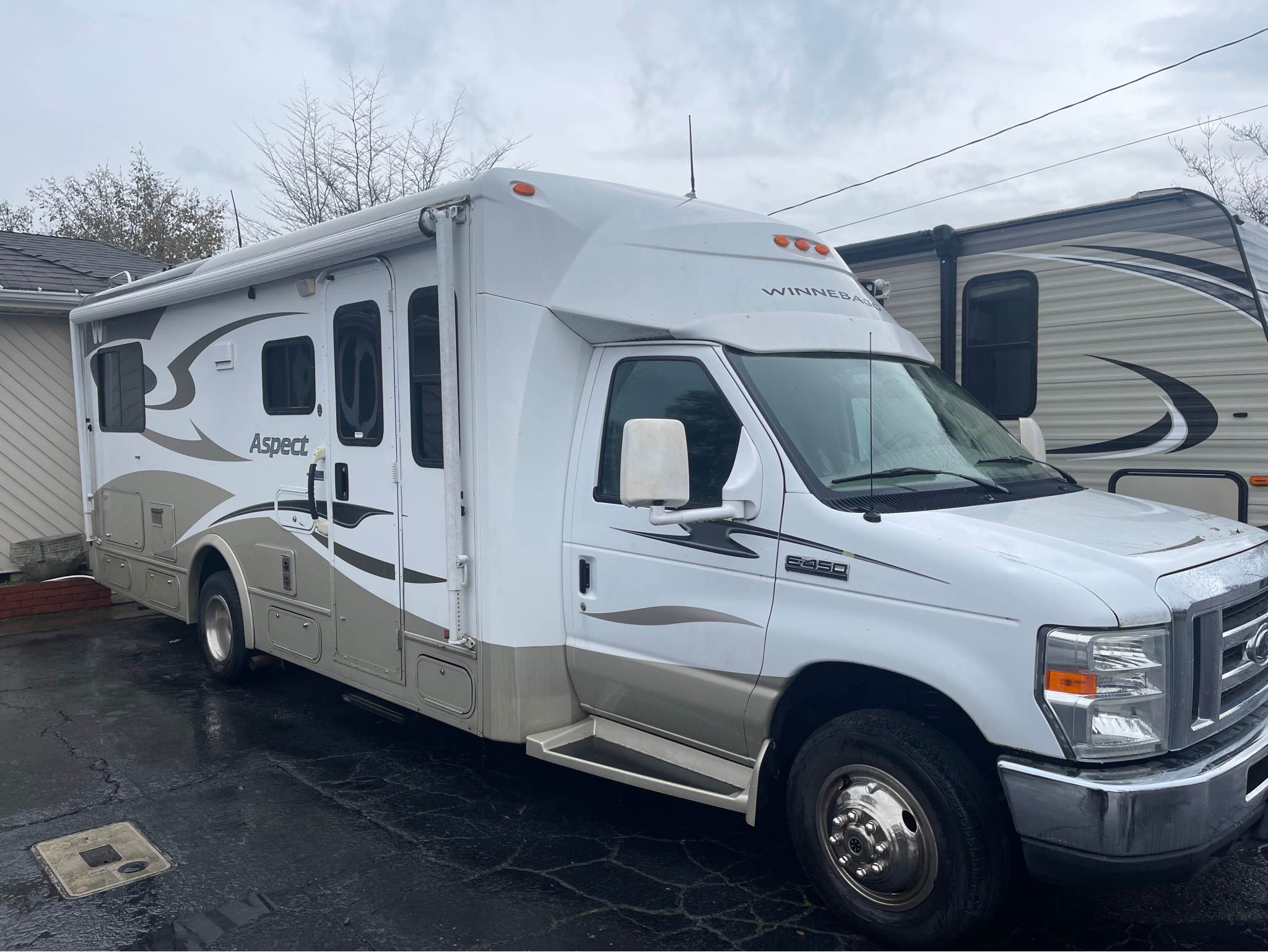 2008 Winnebago aspect 21k miles w/slide - RVs & Campers - Eugene ...