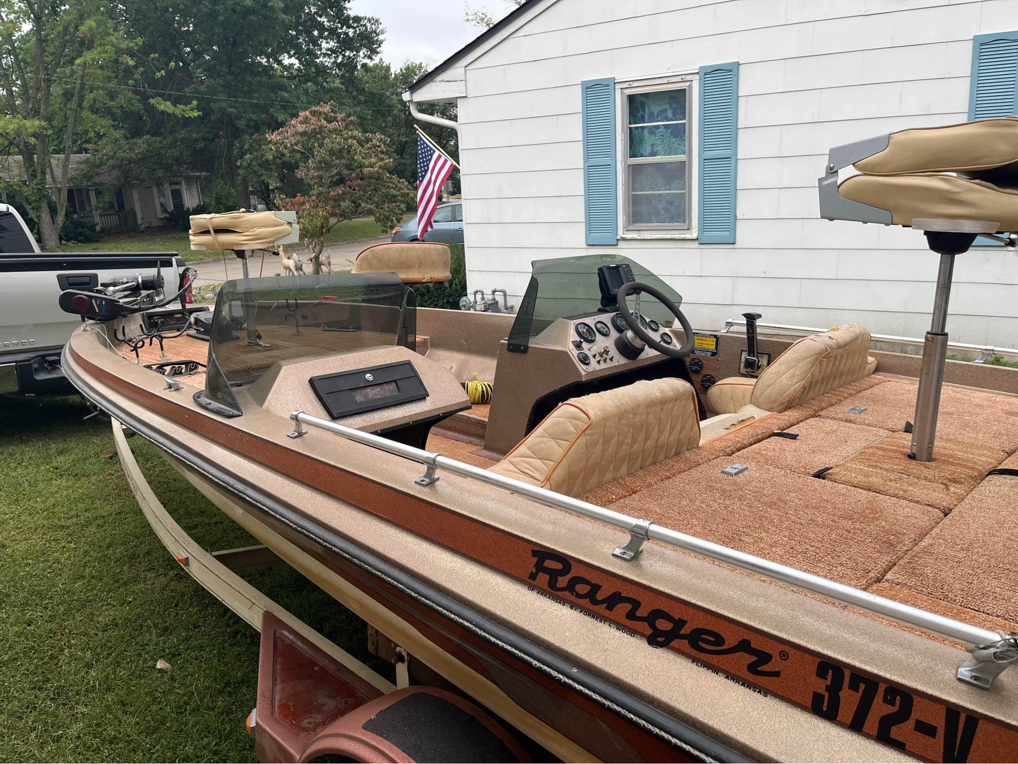 1983 Ranger Bass Boat 17ft. - Boats - Smithton, Missouri | Facebook ...