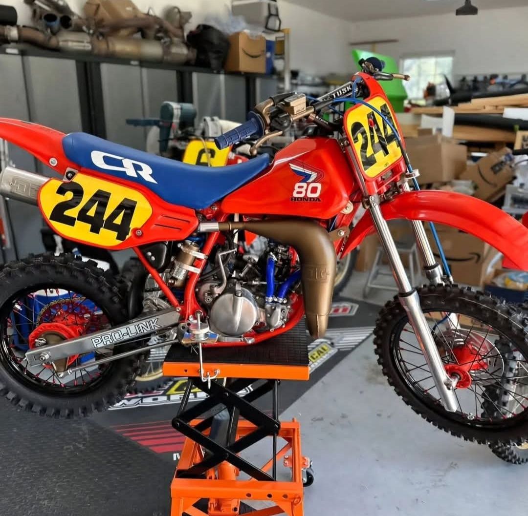 HONDA CR80 💨🚀 . . . Daily updates on motocross and the history
