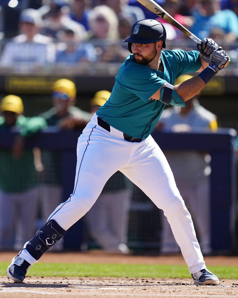 MLB星系 - 【水手重砲司令塔連三戰開轟！】 過去兩季都突破30轟大關的水手隊捕手Cal Raleigh，開季至今仍然維持猛烈長打砲火。接續 ...