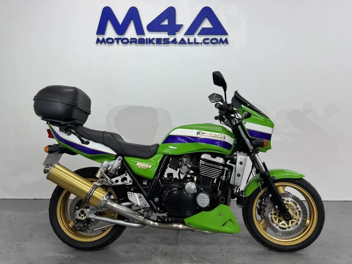 Check out this stunning 1997 Kawasaki ZRX1100 with just 31,020