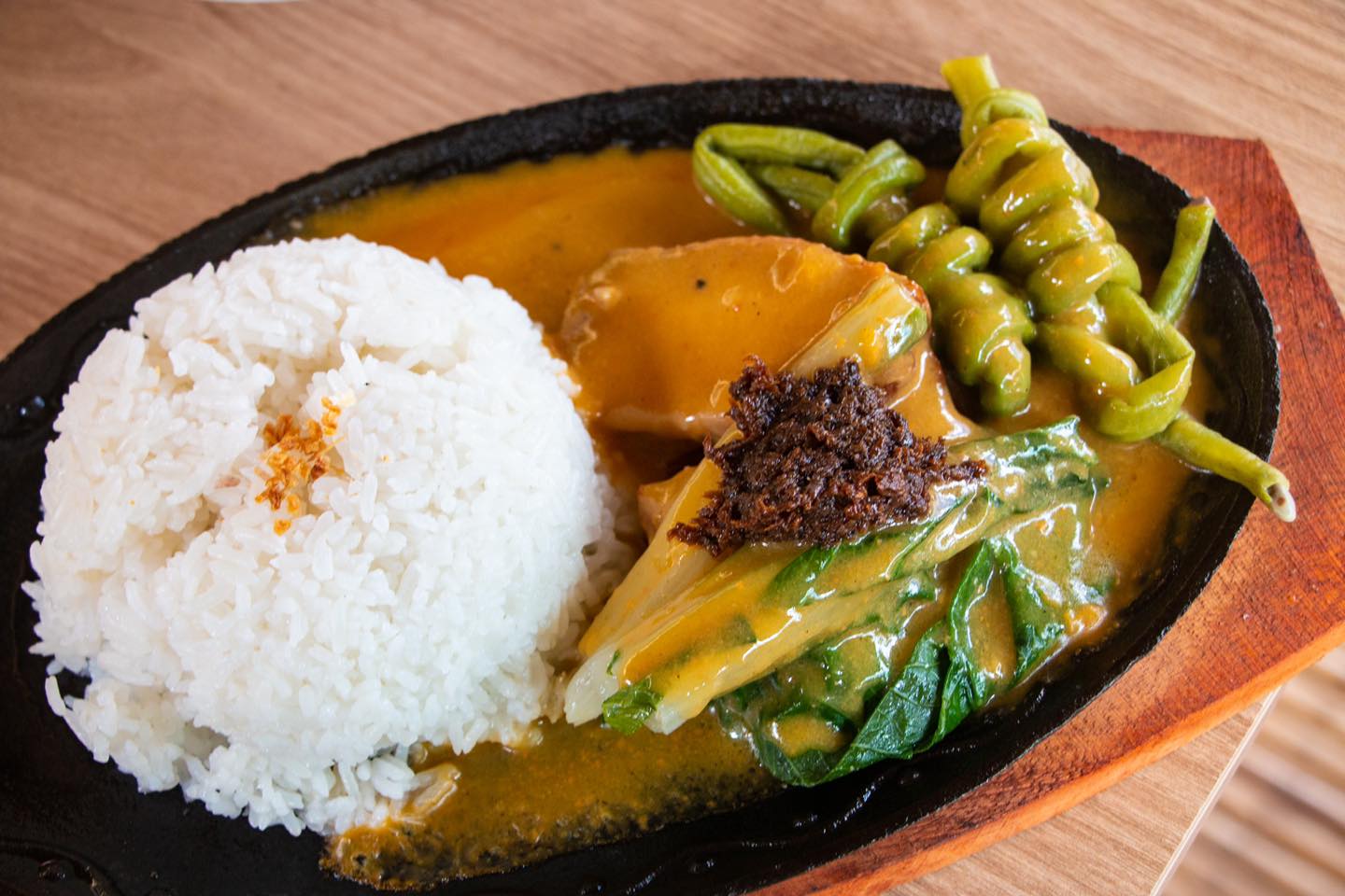 Pinky’s Lomi House - Lipa | Lipa City