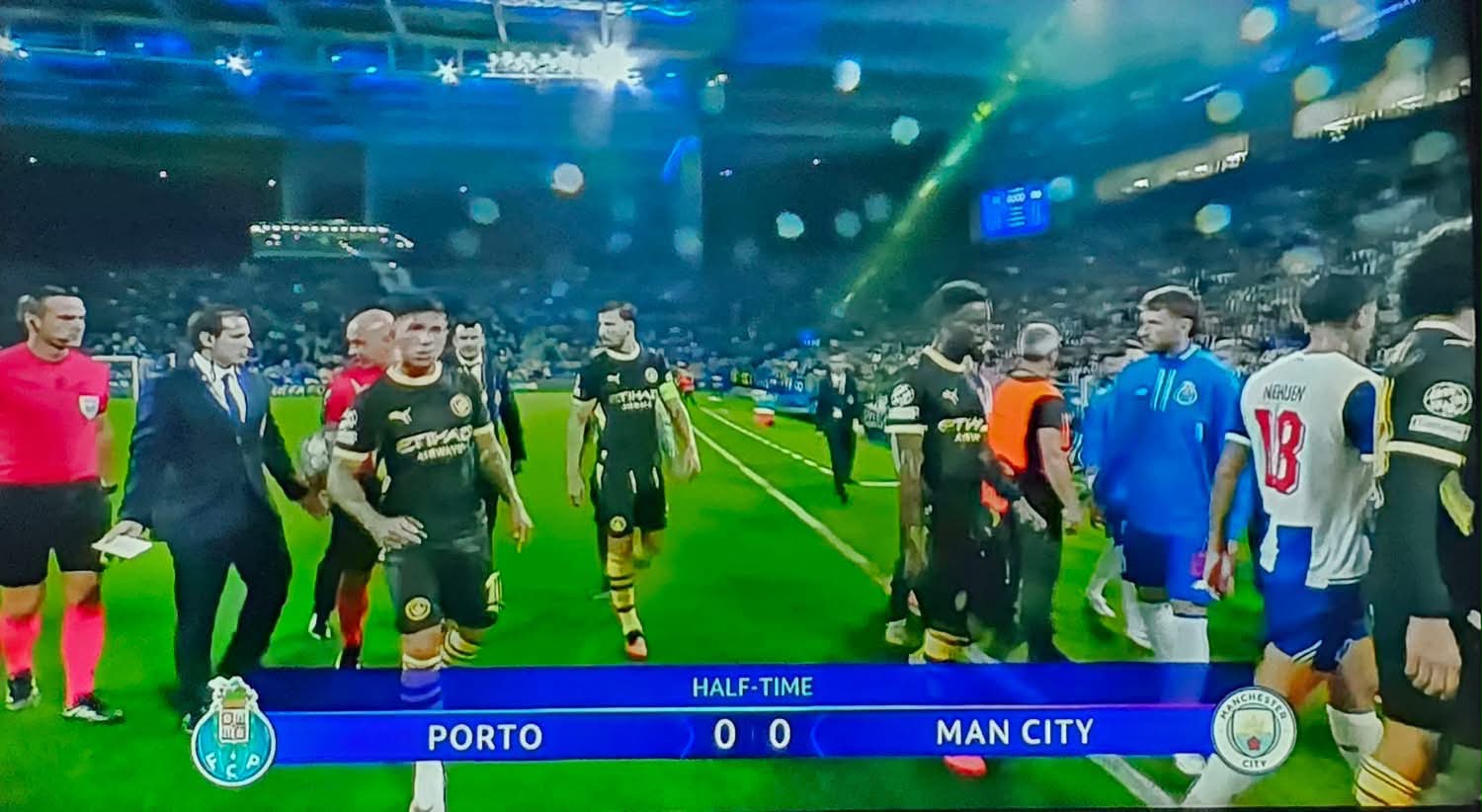 ⏰️HALF-TIME: 🇩🇪 Dortmund 0-0 Villarreal 🇪🇸 🇵🇹 FC Porto 0-0