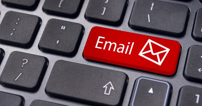 每日英語 - 寫完email，你會很仔細地檢查一遍再按send嗎？如果不會，請從今天起養成這個好習慣；因為即使是很簡短... | Facebook