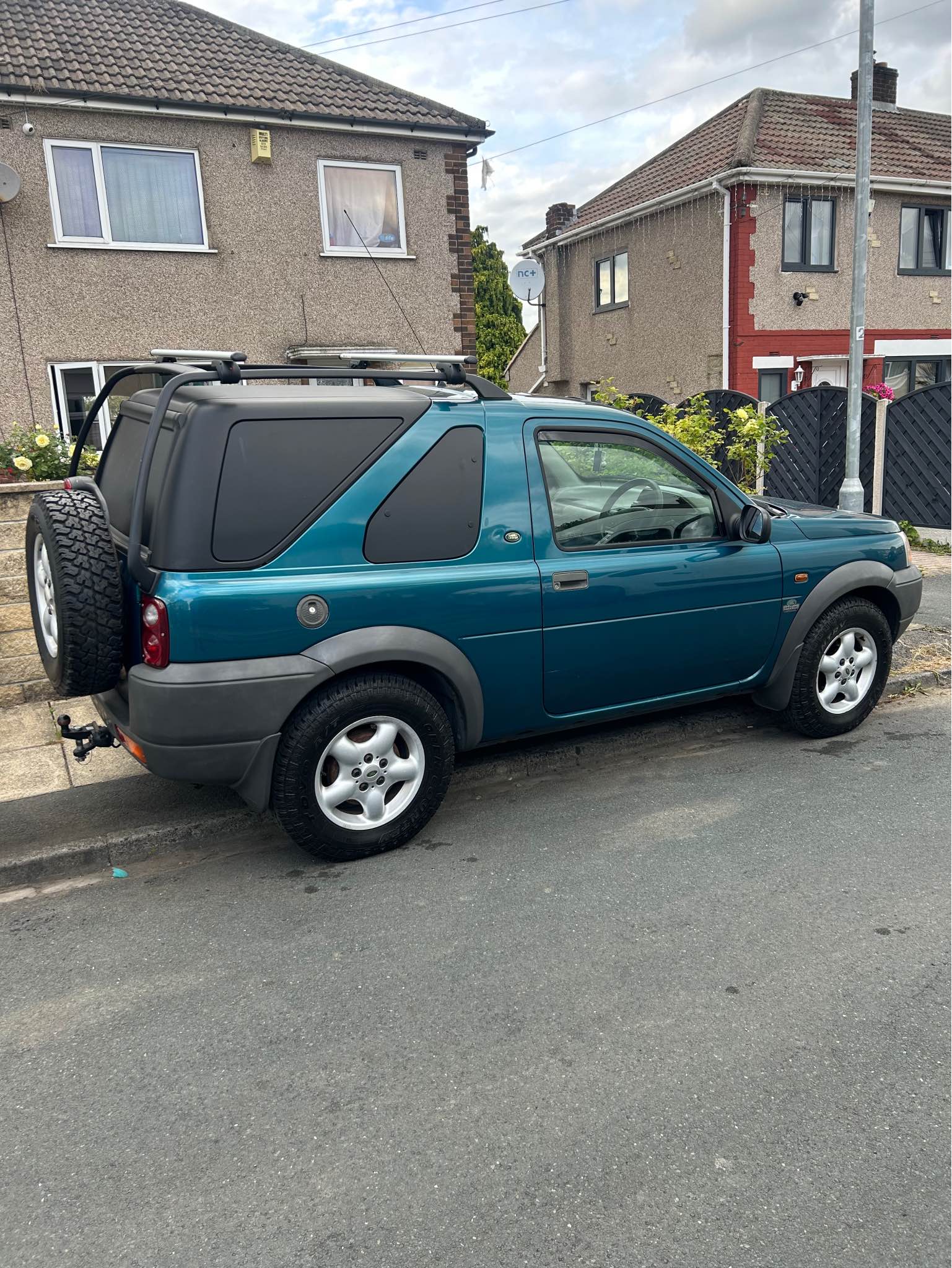 Land Rover Freelander Sunroof Motor Repair - Front - 5 Door