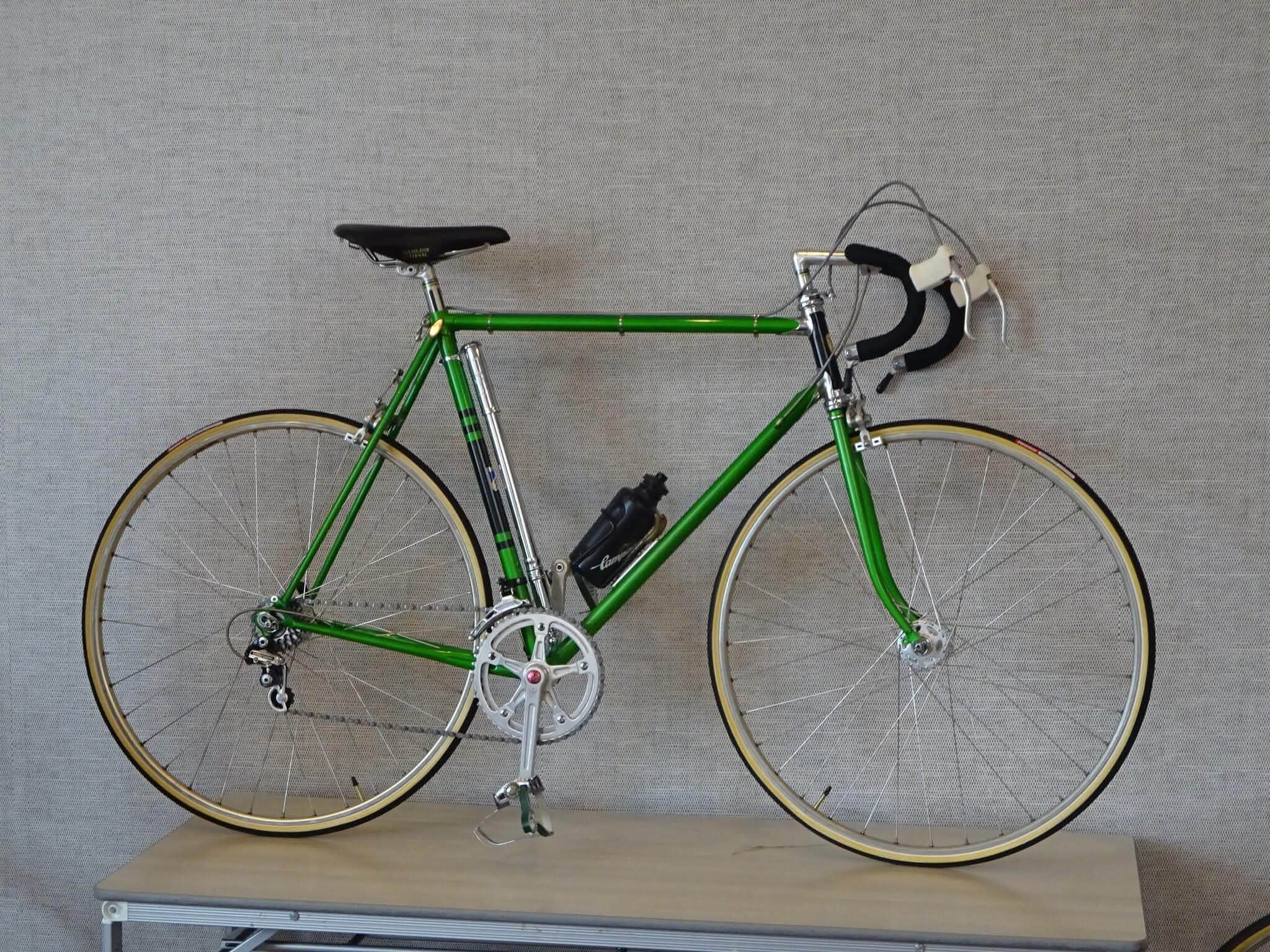 引き取り限定♪♪KATAKURA♪SILK♪ビンテージロードレーサー♪ 日本製、Katakura-Silk R-2DXです 。1975年製で主に輸出用を一時、国内