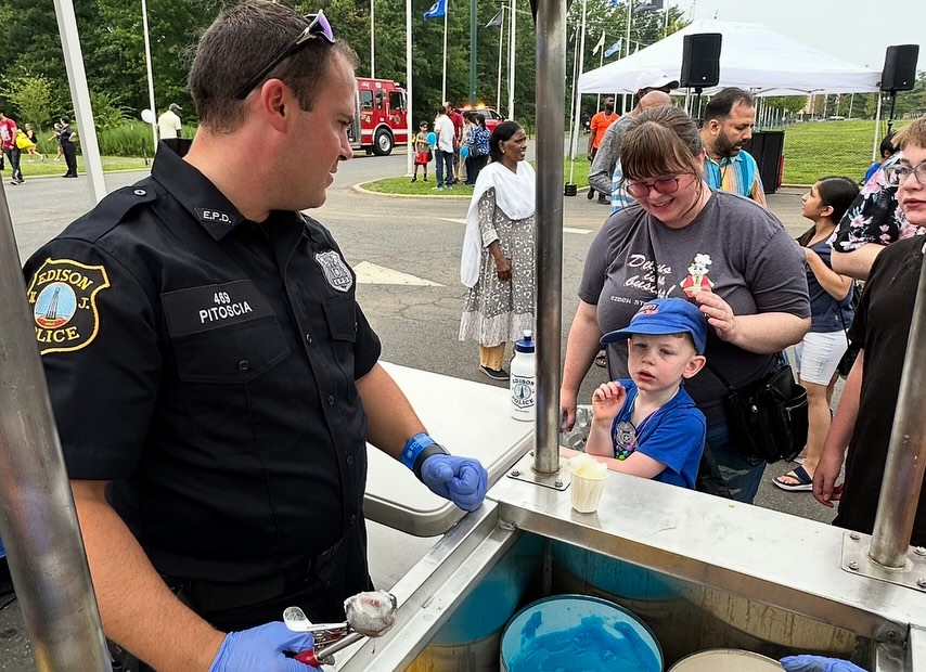Edison Township Police Department - Pictured are several Edison Police ...