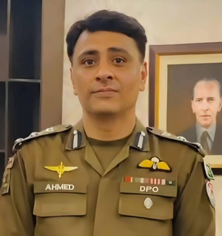 I Love Pakistan Police - Malik Muhammad Akhter DSP Traffic Landhi ...