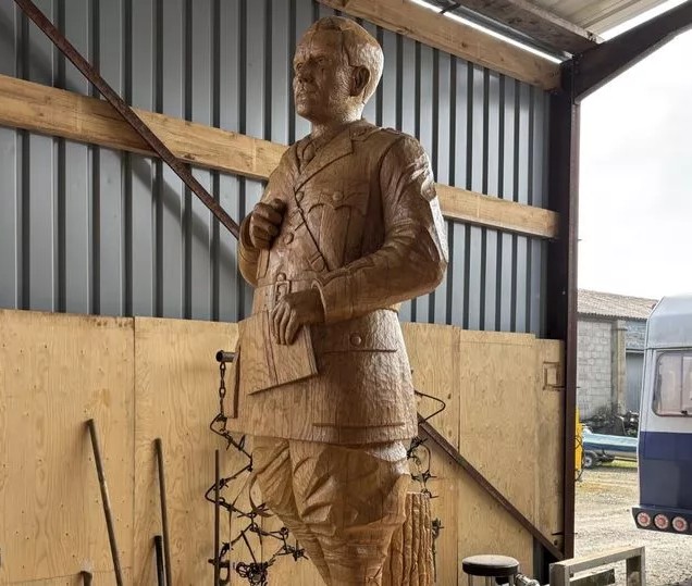 Mark Rees - The Oak Guardian: A New Statue Honours J.R.R.... | Facebook