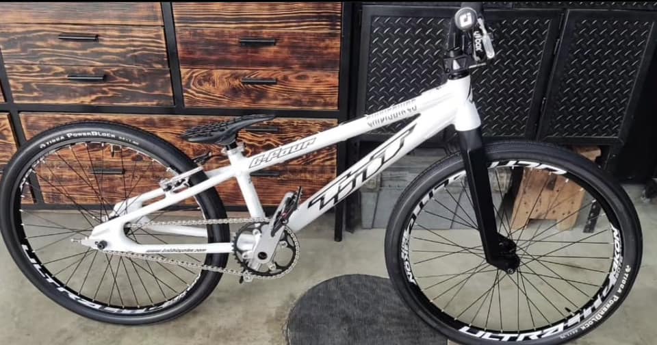 best bianchi road bike 2020 Oltre XR4 Red eTap AXS reg_LU Designed for Your Needs Choose a Riding Package:Off-road Package Vintage SHOEI motorcycle football