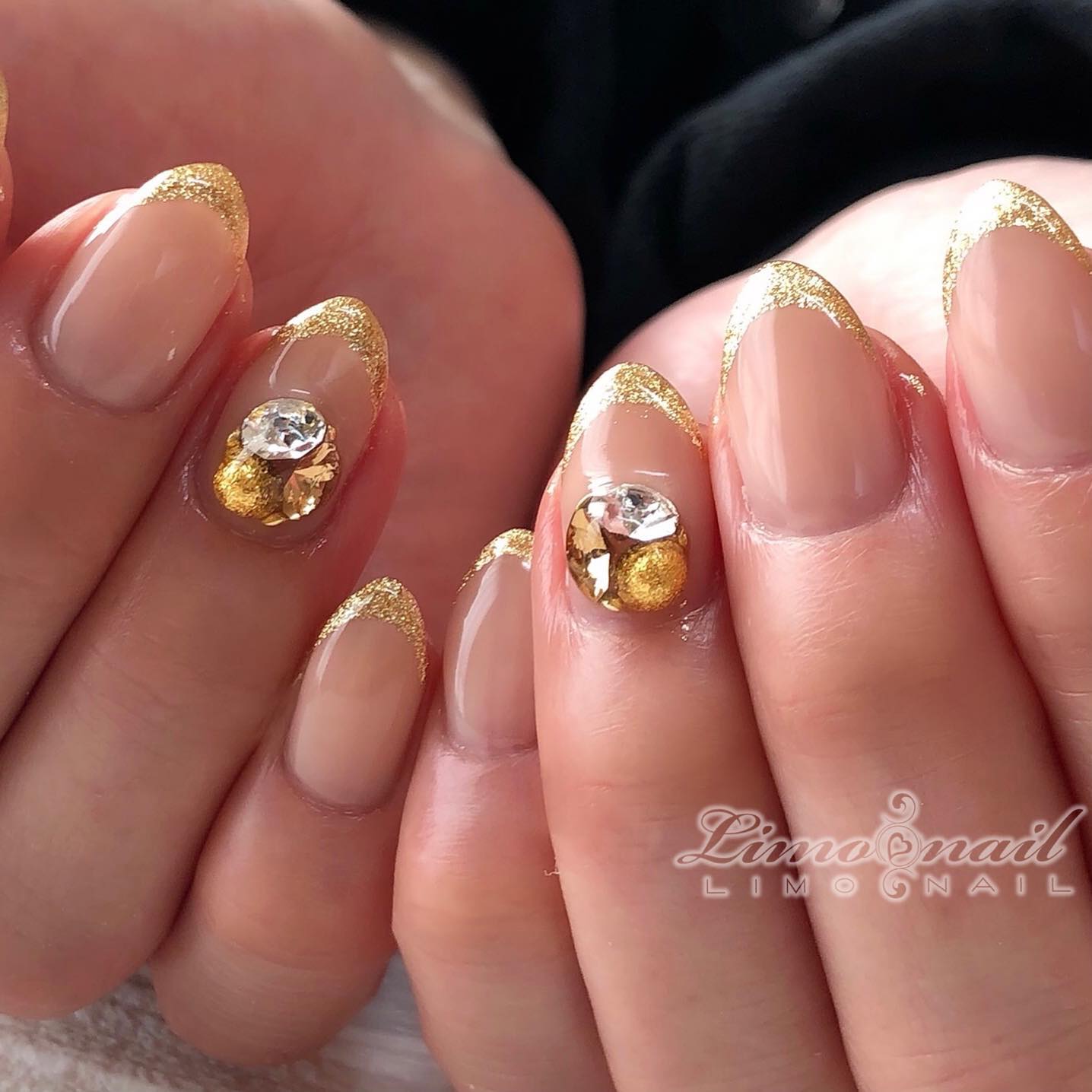 Limo Nail ゴールドラメのフレンチで華やかに 21年 香川県ネイルサロン 高松市ネイルサロン ネイル ネイルサロン Limonail リモネイル Limonail Nails Nail 大人ネイル ゴールドラメフレンチ フレンチ Facebook