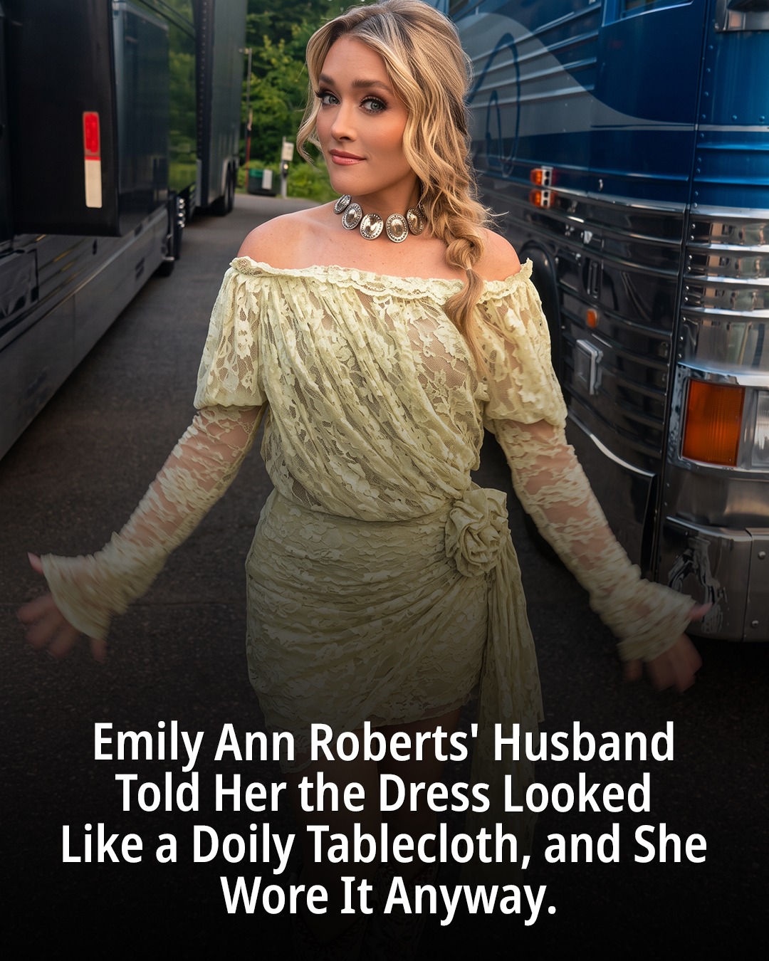 she wore red dresses lyrics Yoakam, Dwight Inside the 'American Currents: State