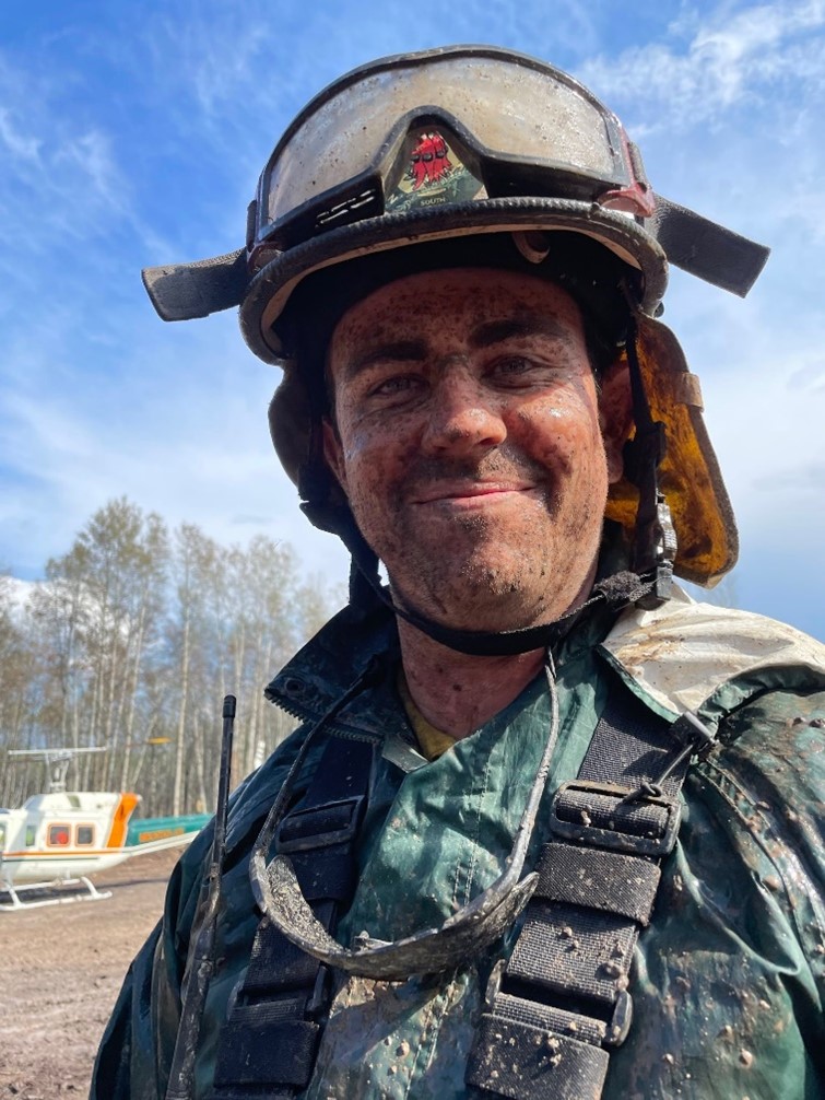 National - A team of eight South Australian firefighters from both CFS ...