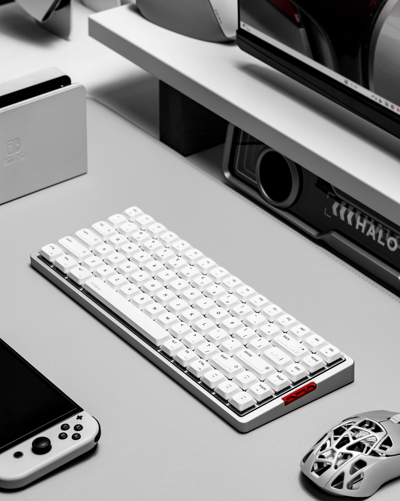MQ80 Low Profile Aluminum Keyboard ⚪️Moonlight Silver The MQ80 