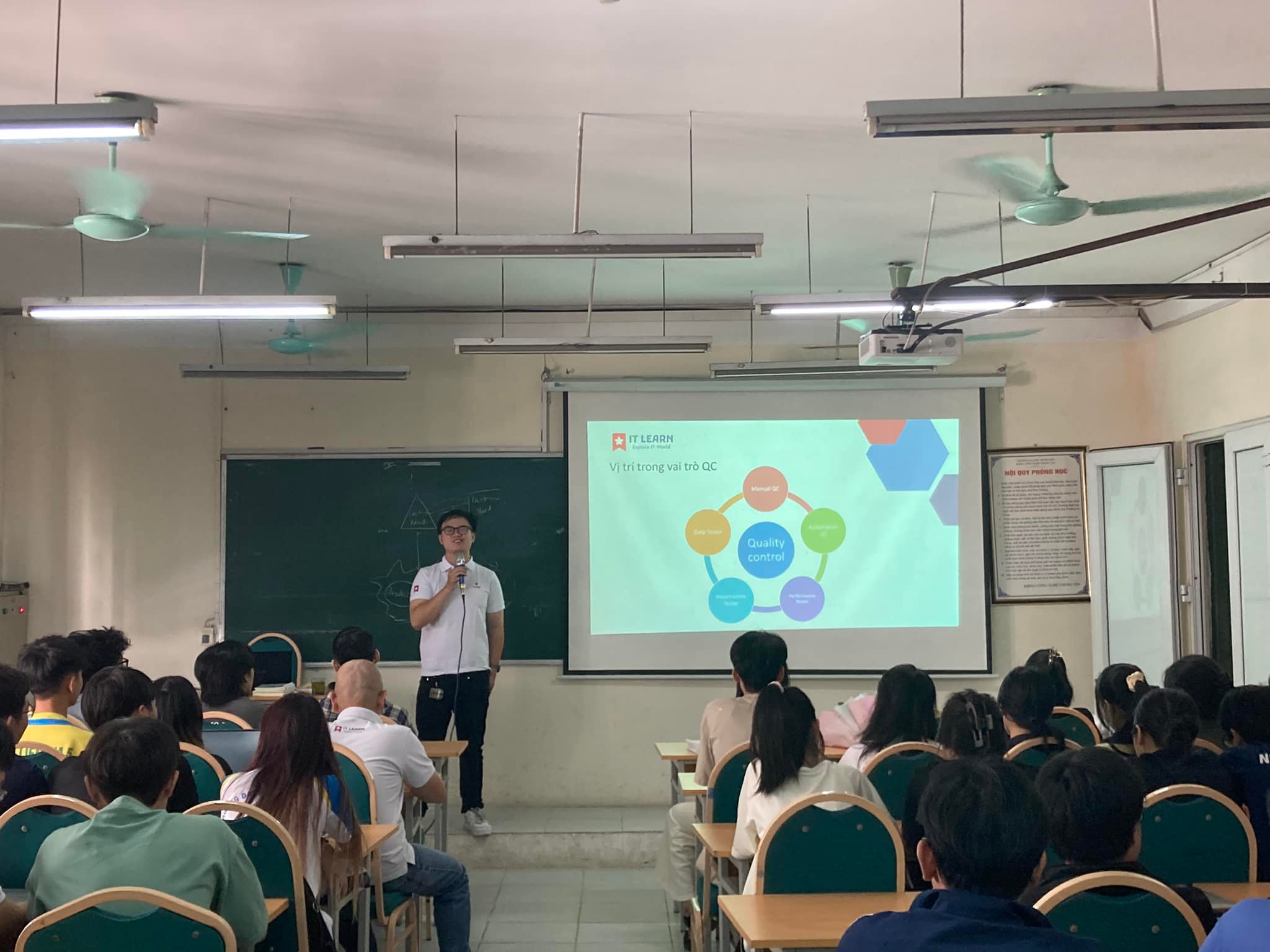 Định hướng nghề... - Faculty Of Information Technology - HOU