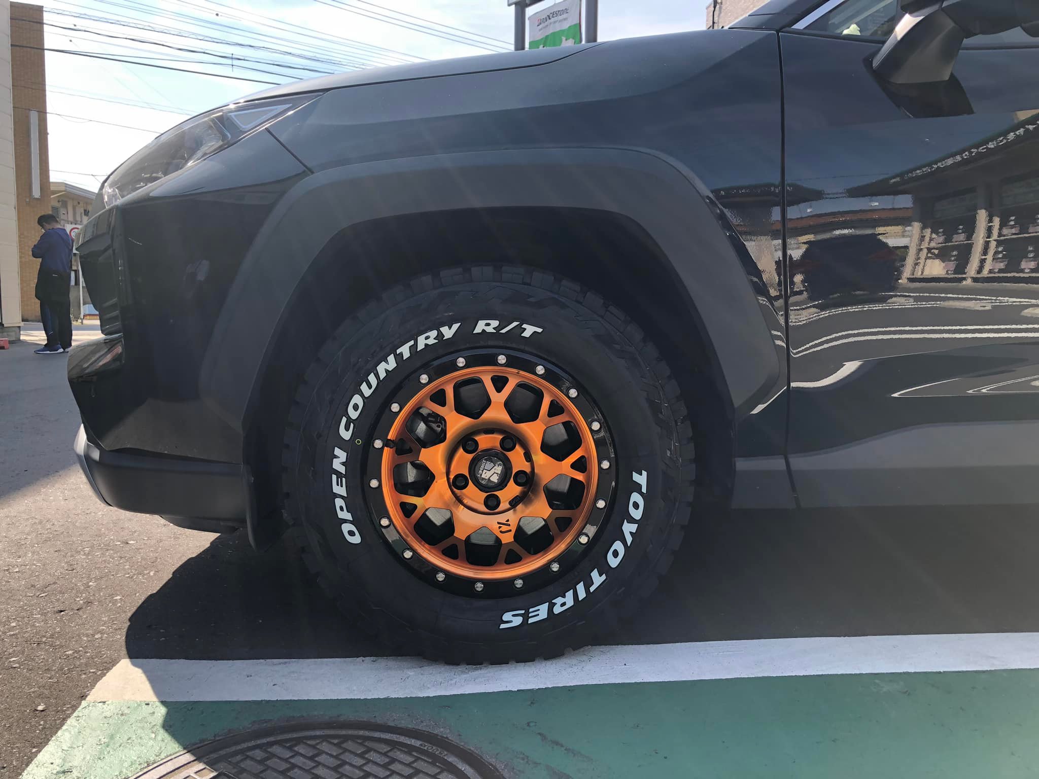 トヨタラブ4にXTREME-JのXJ-04 アクティブオレンジカラーの装着