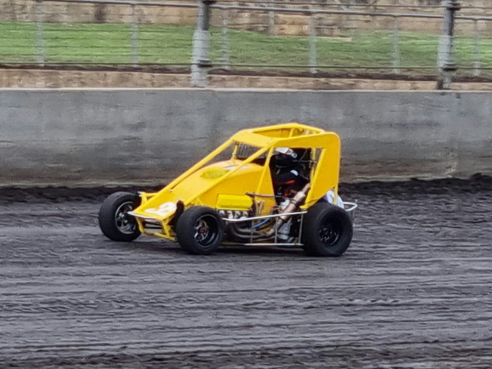 Yates Racing - 32w