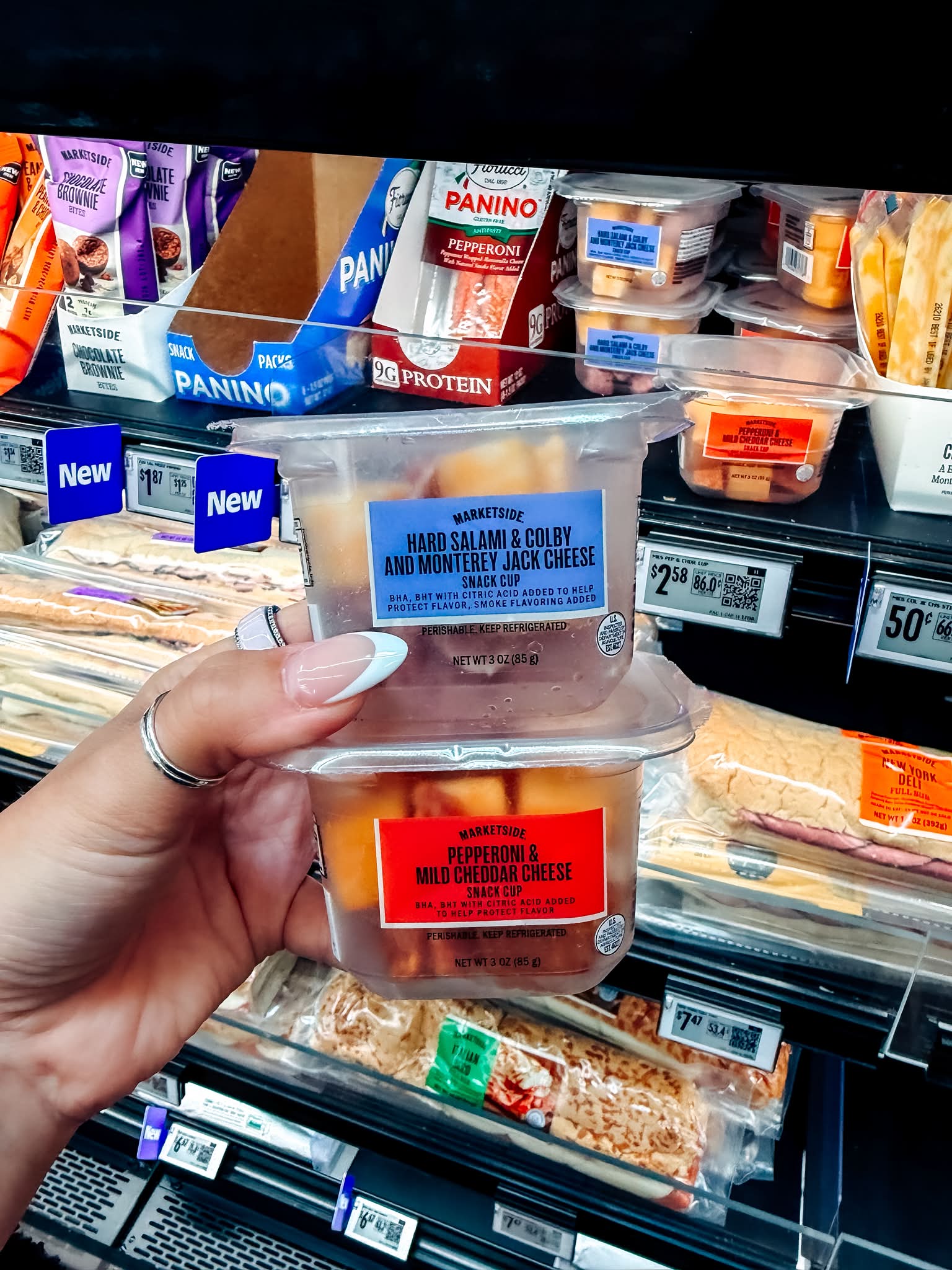 NEW snack cups at Walmart! 👀🧀 Marketside has Hard Salami with
